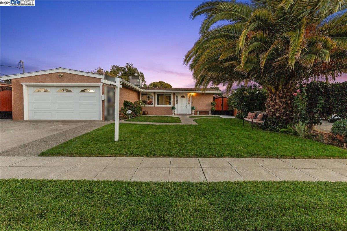 Detail Gallery Image 7 of 51 For 794 Resota St, Hayward,  CA 94545 - 4 Beds | 2 Baths