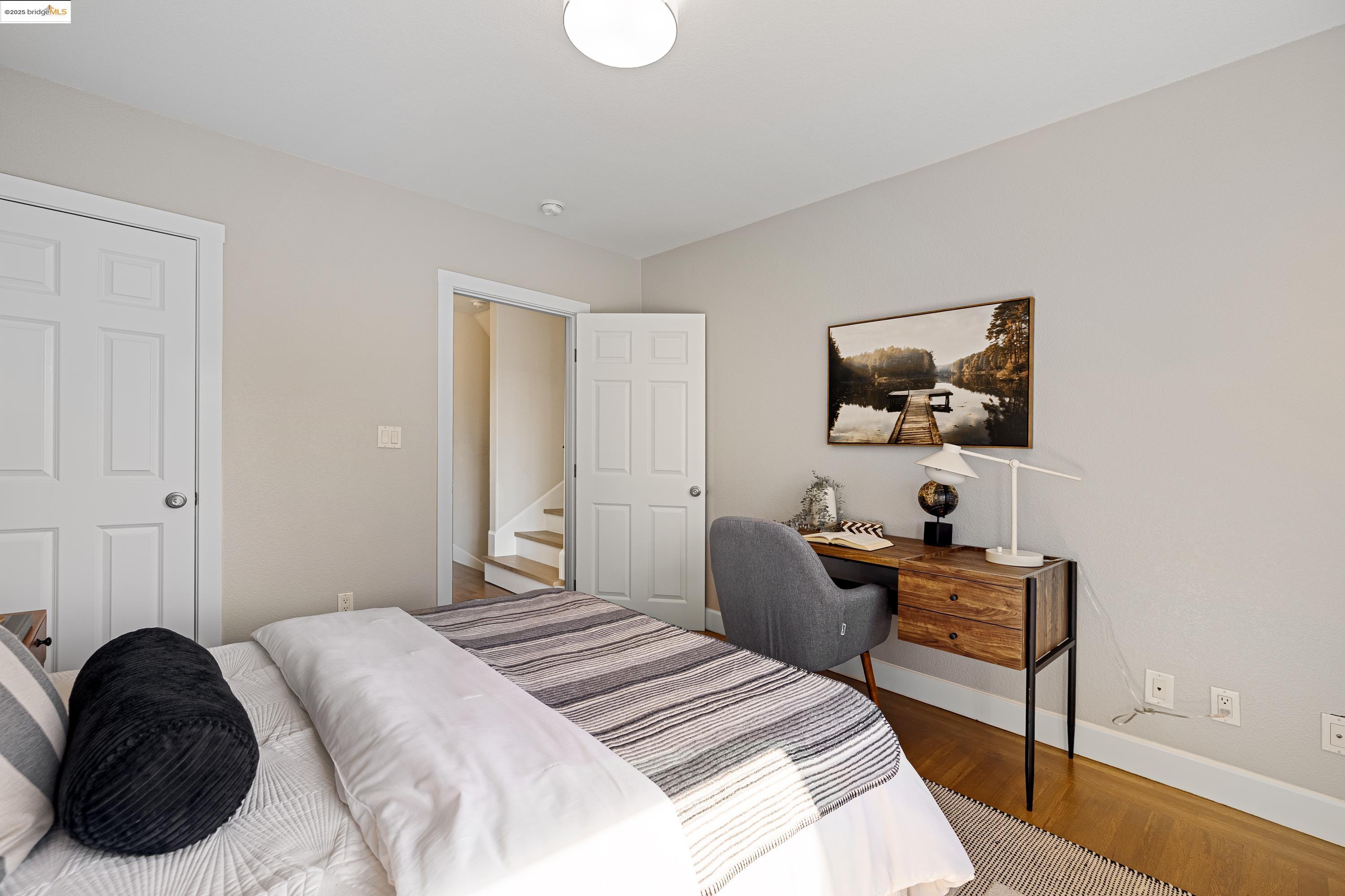 Detail Gallery Image 34 of 60 For 5 Virginia Garden, Berkeley,  CA 94702 - 4 Beds | 3/1 Baths