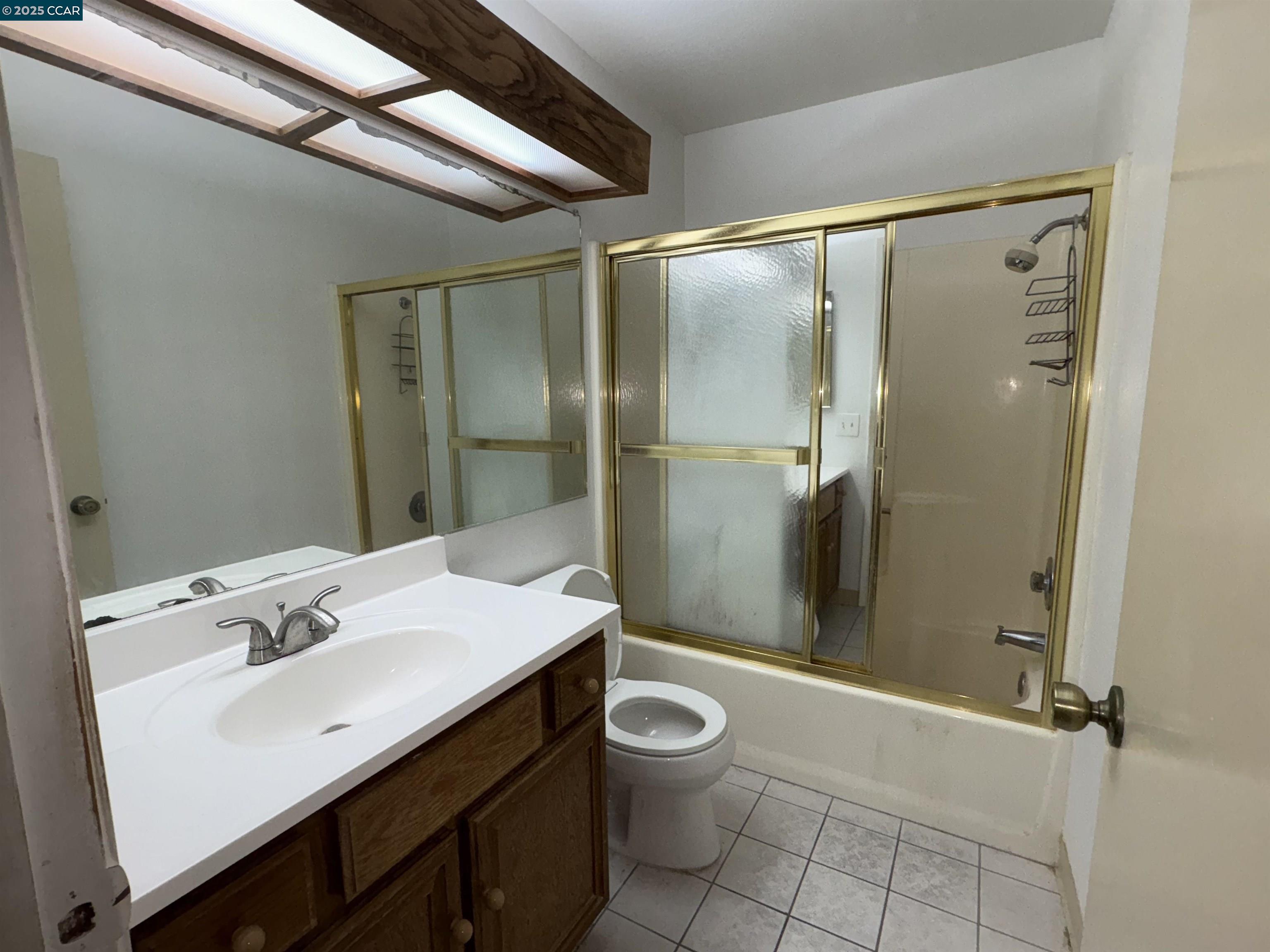 Detail Gallery Image 18 of 19 For 398 Mill Rd, Martinez,  CA 94553 - 2 Beds | 2 Baths