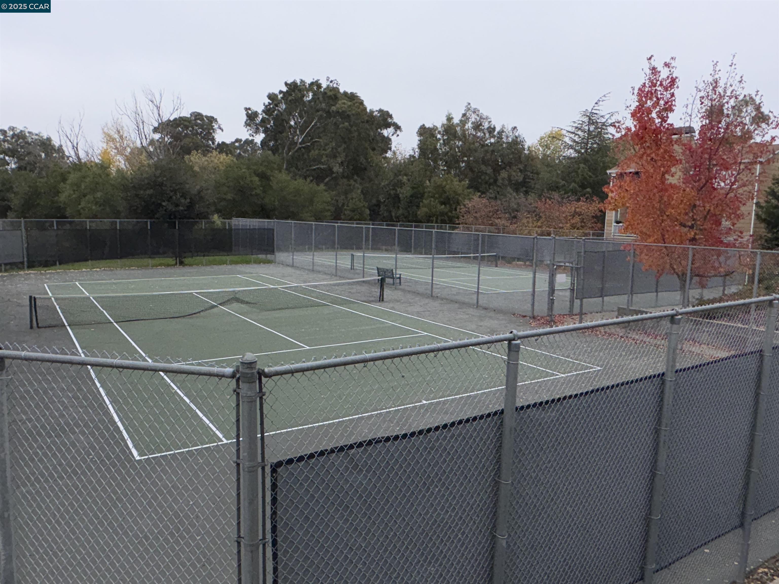 Detail Gallery Image 5 of 19 For 398 Mill Rd, Martinez,  CA 94553 - 2 Beds | 2 Baths