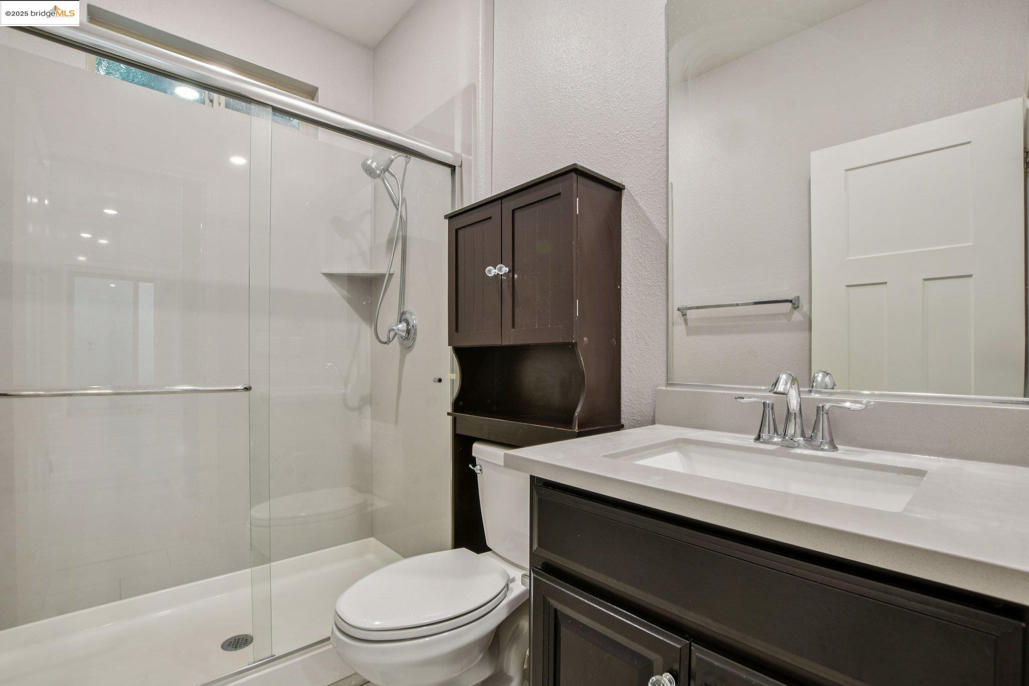 Detail Gallery Image 20 of 30 For 7506 Clear Lake Aly, Sacramento,  CA 95829 - 3 Beds | 3 Baths