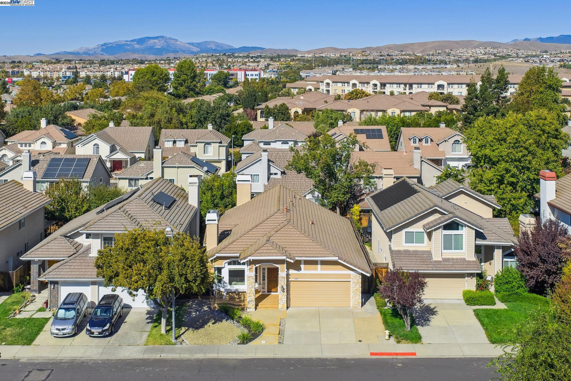 Detail Gallery Image 2 of 37 For 3419 Park Pl, Pleasanton,  CA 94588 - 3 Beds | 2 Baths