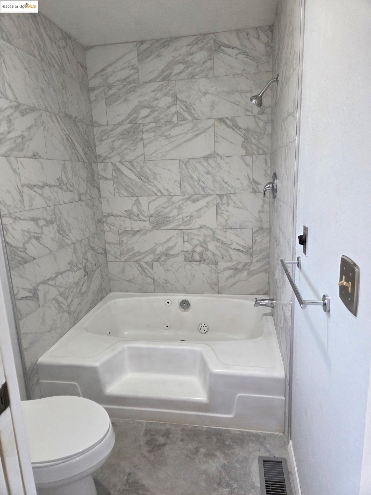 Detail Gallery Image 12 of 15 For 17540 Scenic Heights Dr, Sonora,  CA 95370 - 3 Beds | 2 Baths