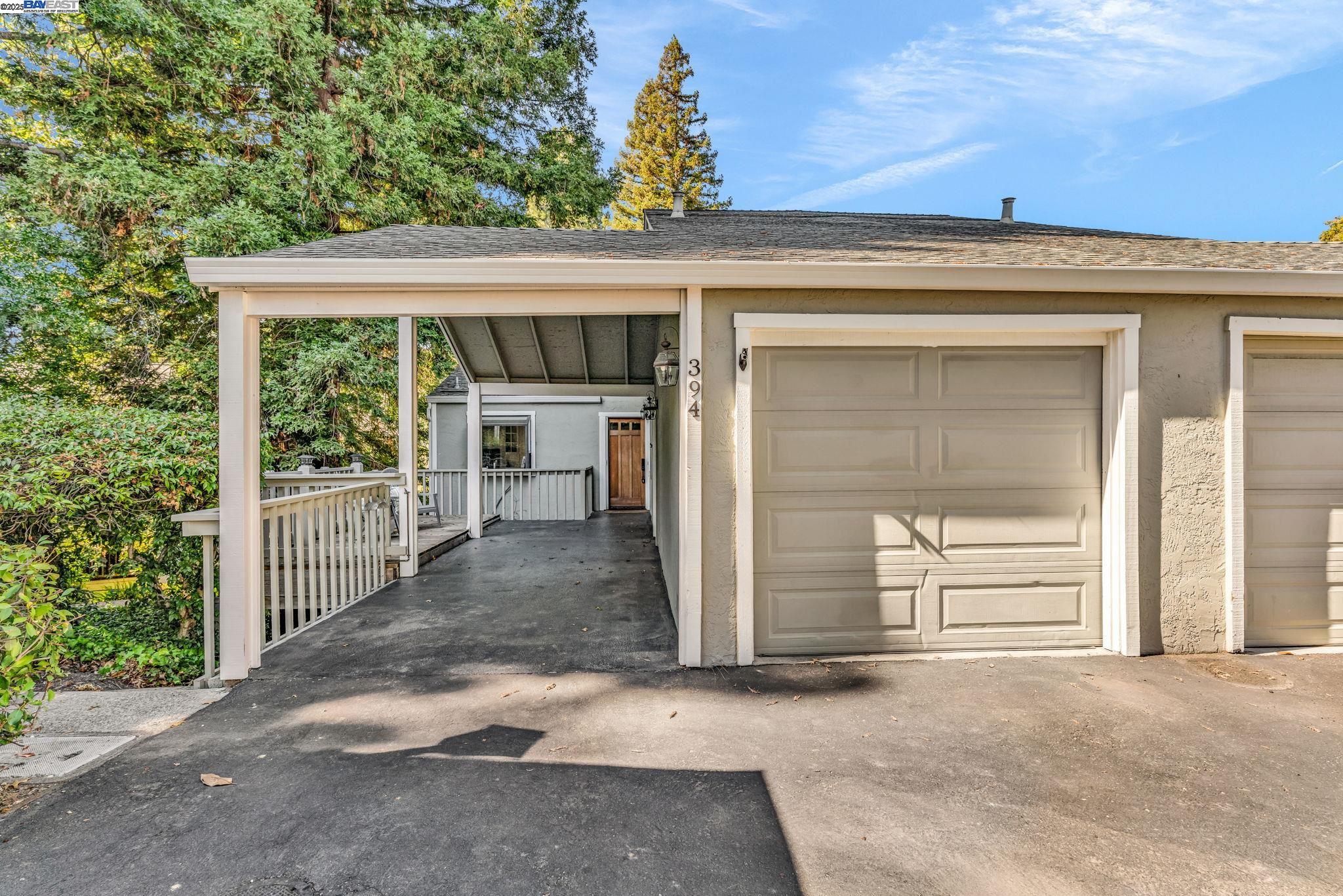 Detail Gallery Image 2 of 53 For 394 Camelback Rd, Pleasant Hill,  CA 94523 - 4 Beds | 2/1 Baths