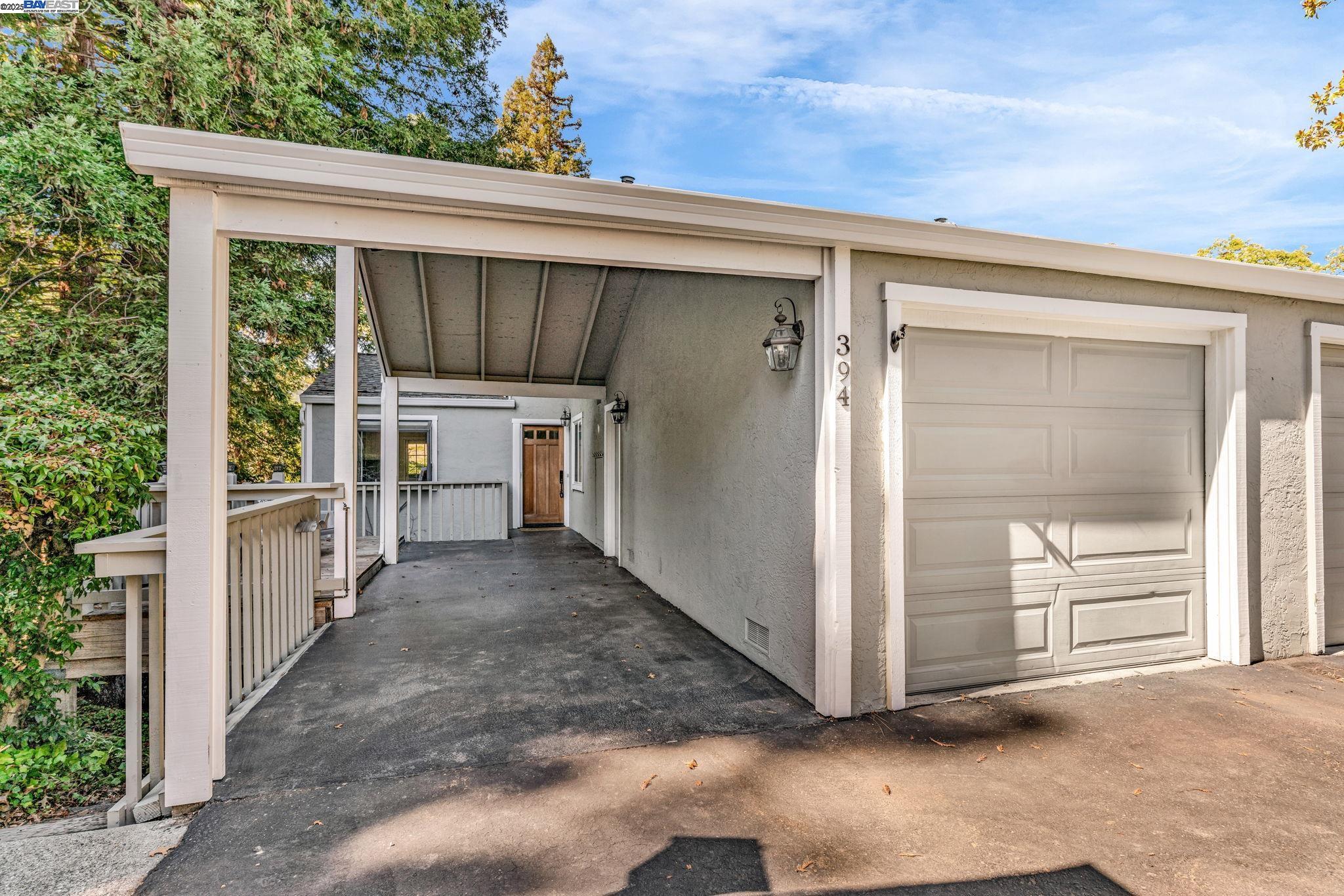 Detail Gallery Image 4 of 53 For 394 Camelback Rd, Pleasant Hill,  CA 94523 - 4 Beds | 2/1 Baths