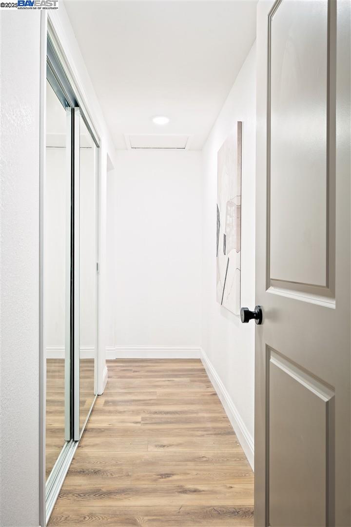 Detail Gallery Image 8 of 30 For 11733 Casa Linda Ct, Dublin,  CA 94568 - 4 Beds | 2/1 Baths