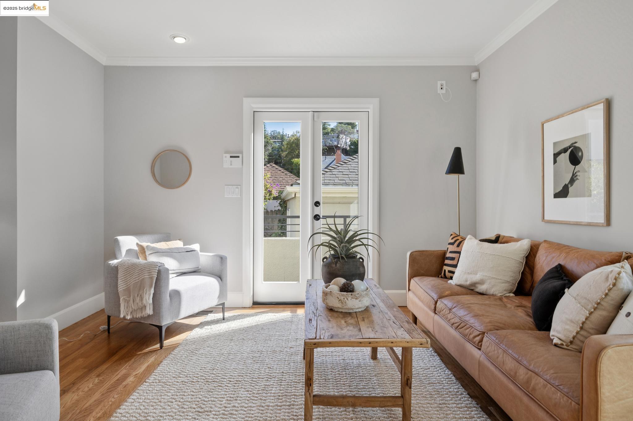 Detail Gallery Image 26 of 56 For 1415 Trestle Glen Rd, Oakland,  CA 94610 - 2 Beds | 2 Baths