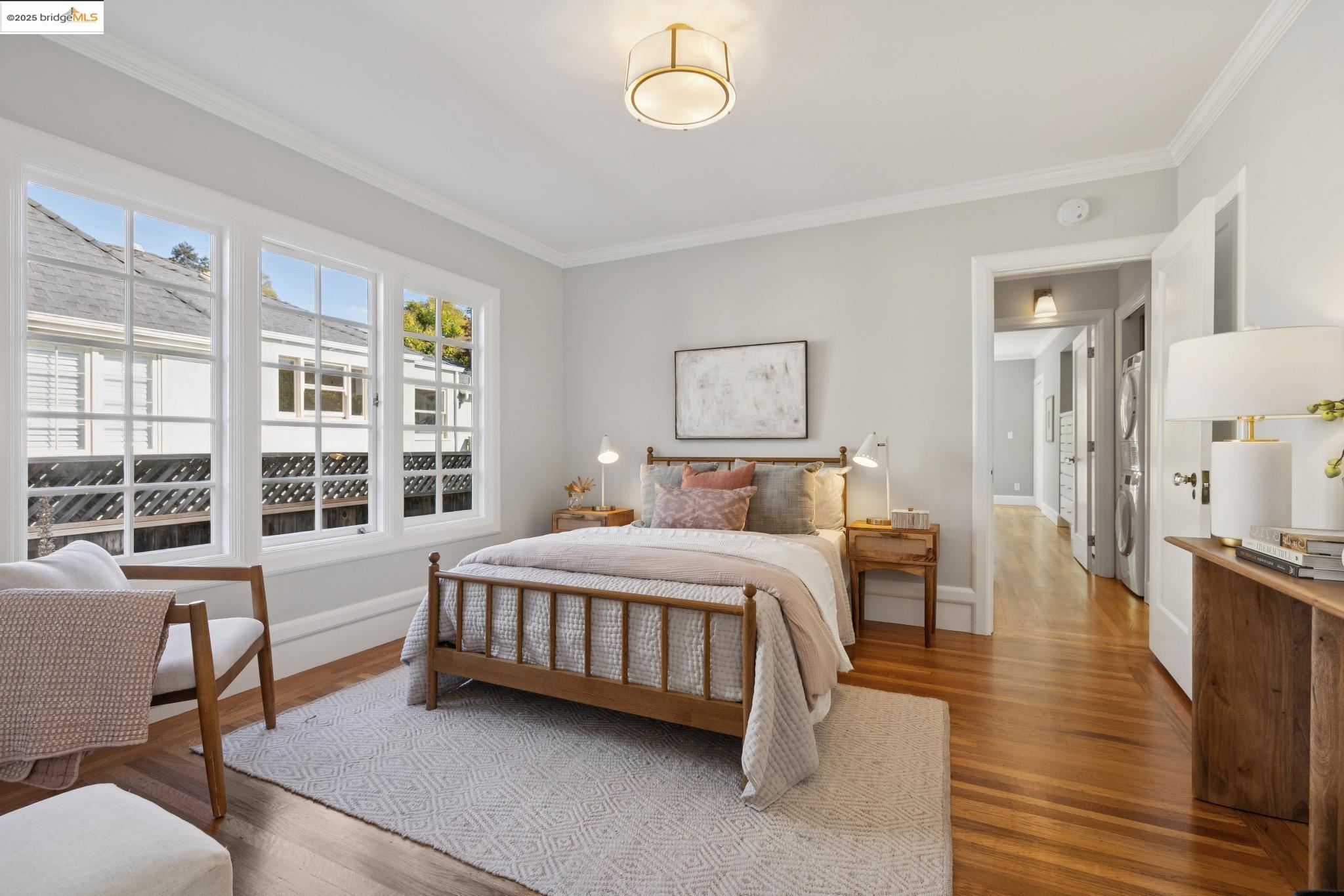 Detail Gallery Image 37 of 56 For 1415 Trestle Glen Rd, Oakland,  CA 94610 - 2 Beds | 2 Baths