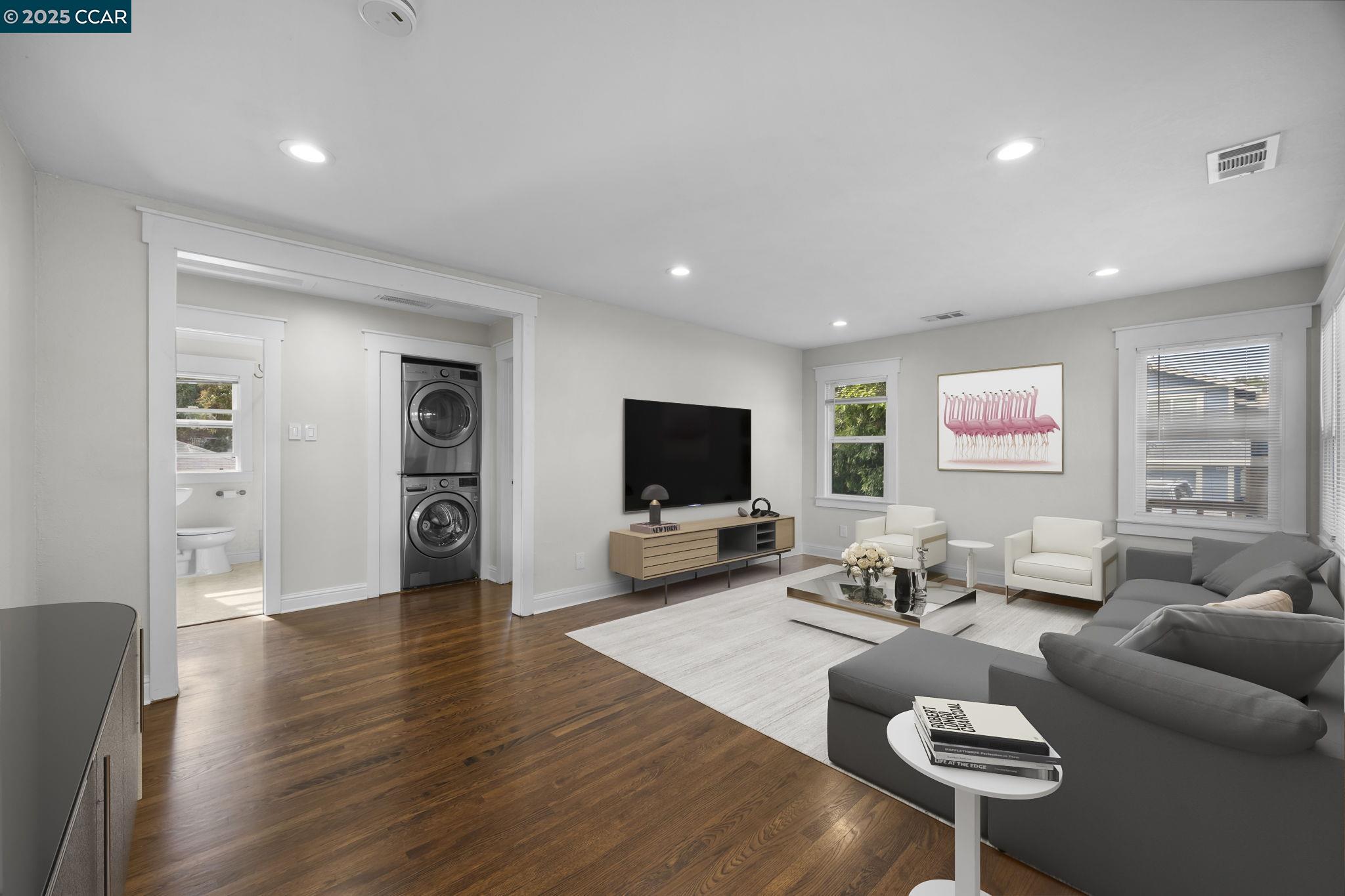 Detail Gallery Image 4 of 49 For 2910 Almond St, Martinez,  CA 94553 - 4 Beds | 3 Baths