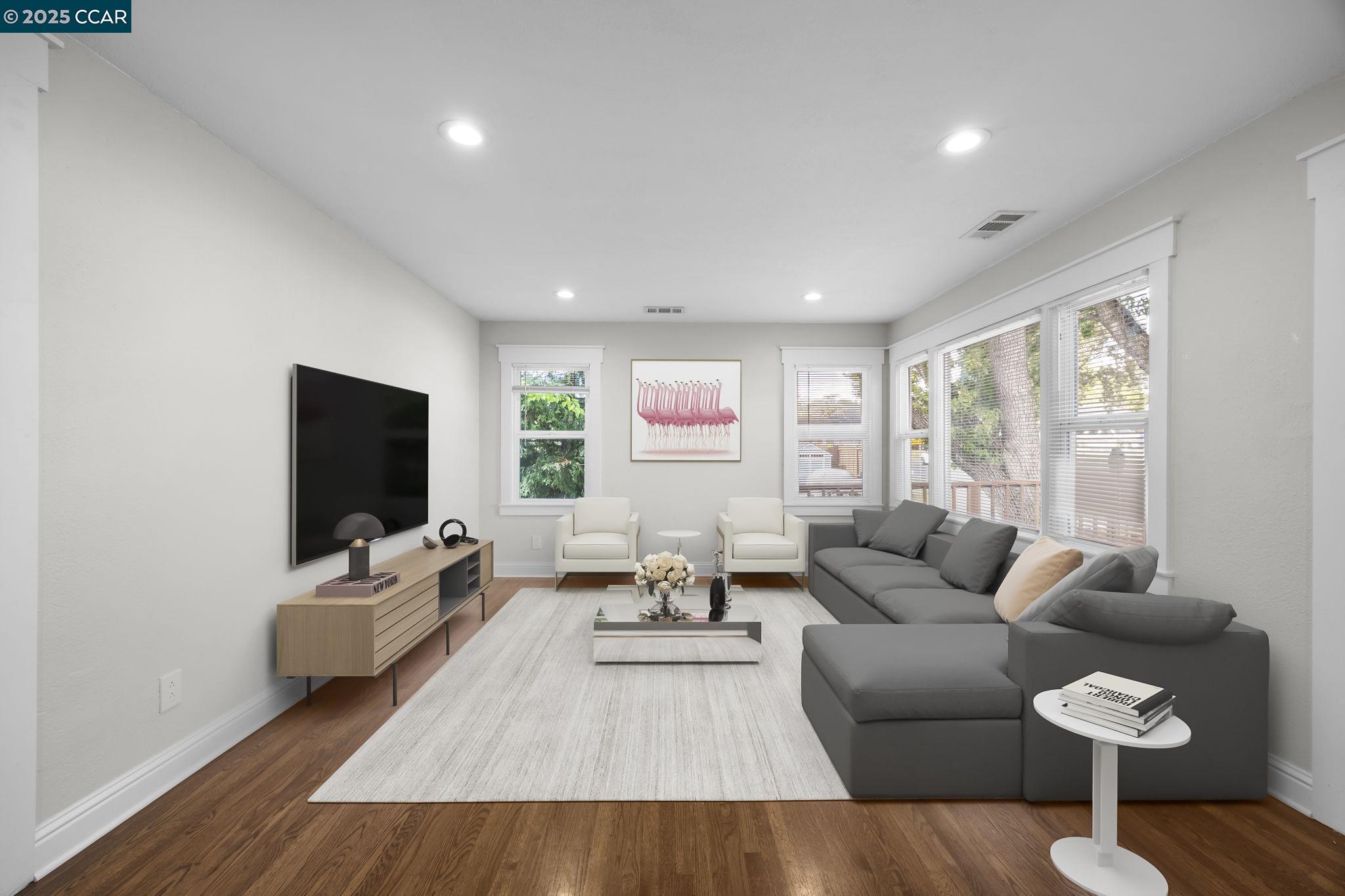 Detail Gallery Image 5 of 49 For 2910 Almond St, Martinez,  CA 94553 - 4 Beds | 3 Baths