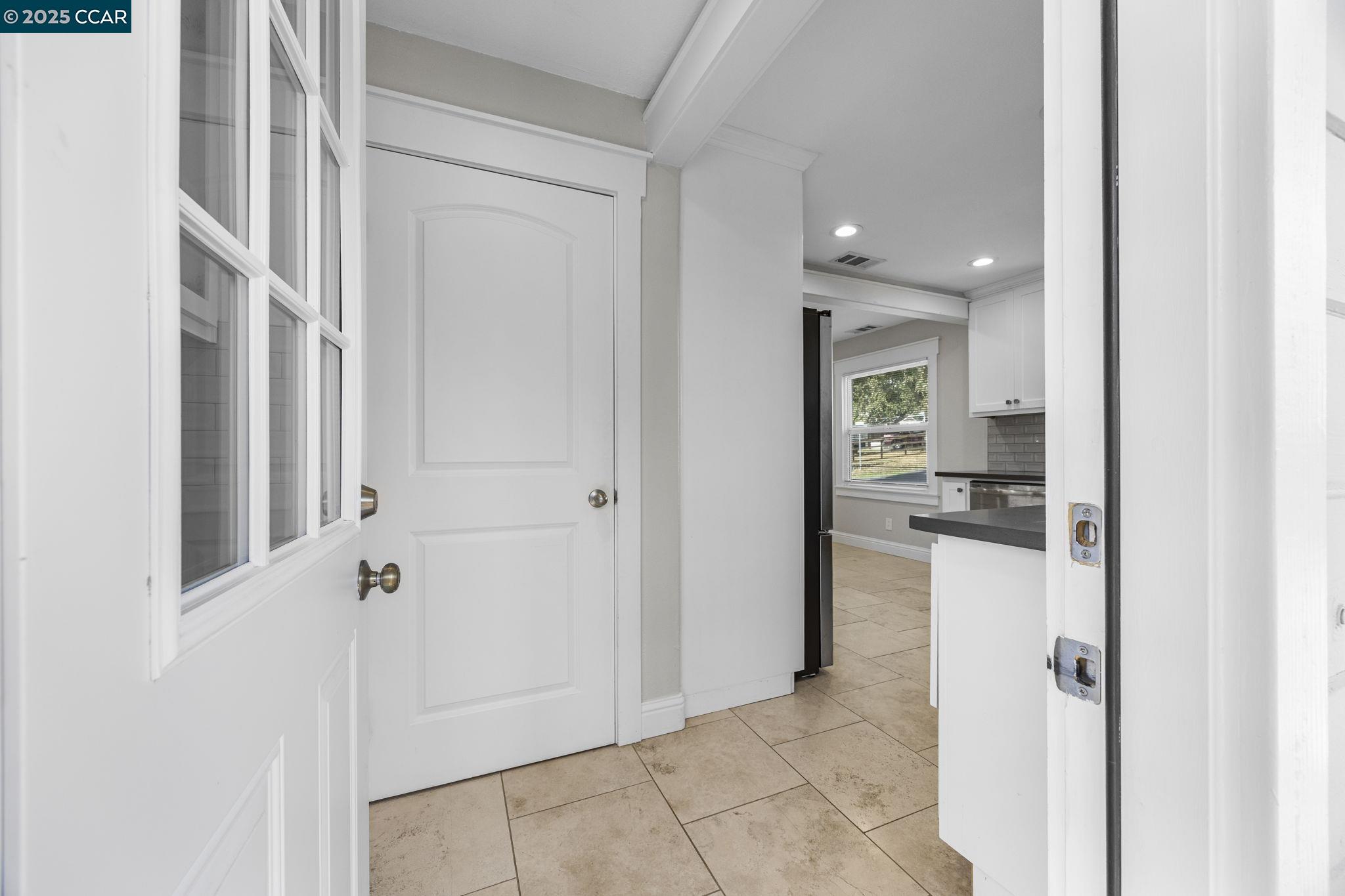 Detail Gallery Image 46 of 49 For 2910 Almond St, Martinez,  CA 94553 - 4 Beds | 3 Baths