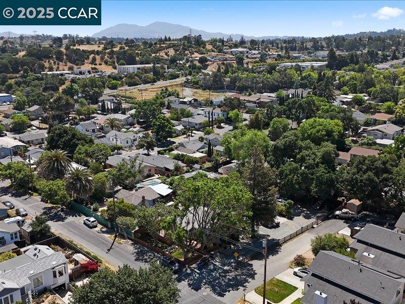 Detail Gallery Image 48 of 49 For 2910 Almond St, Martinez,  CA 94553 - 4 Beds | 3 Baths