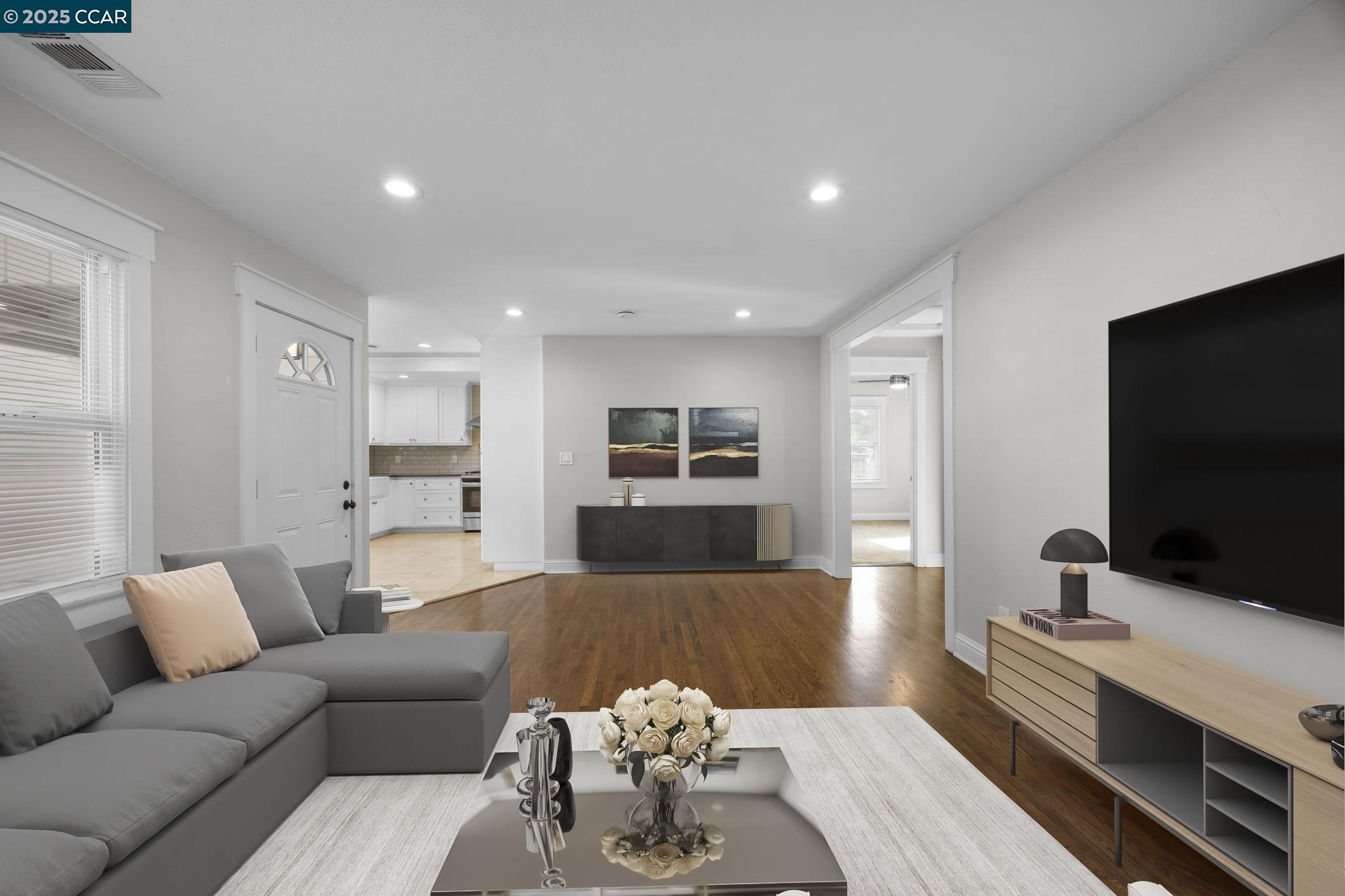 Detail Gallery Image 7 of 49 For 2910 Almond St, Martinez,  CA 94553 - 4 Beds | 3 Baths