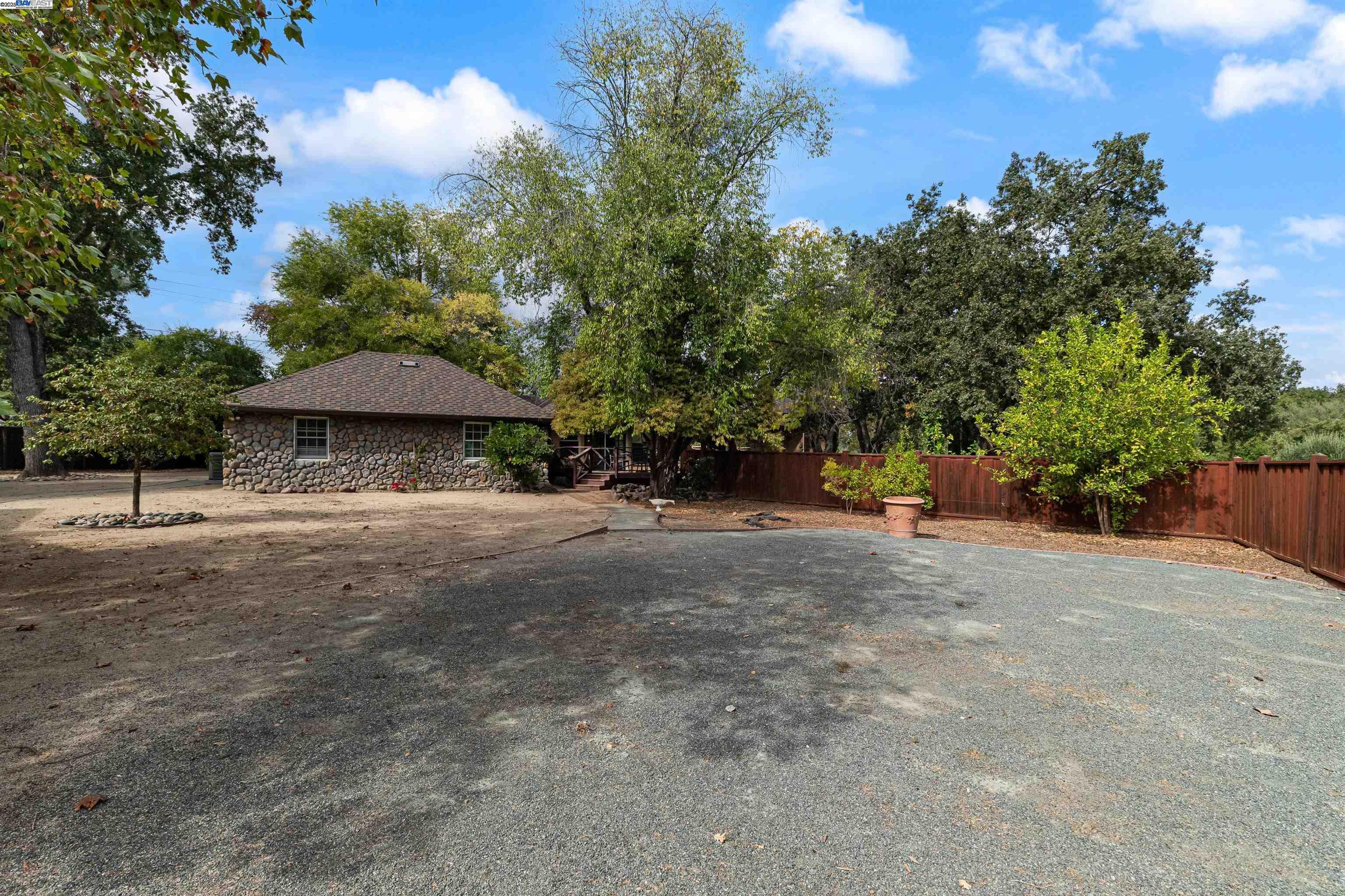 Detail Gallery Image 42 of 54 For 755 El Pintado Rd, Danville,  CA 94526 - 5 Beds | 3 Baths