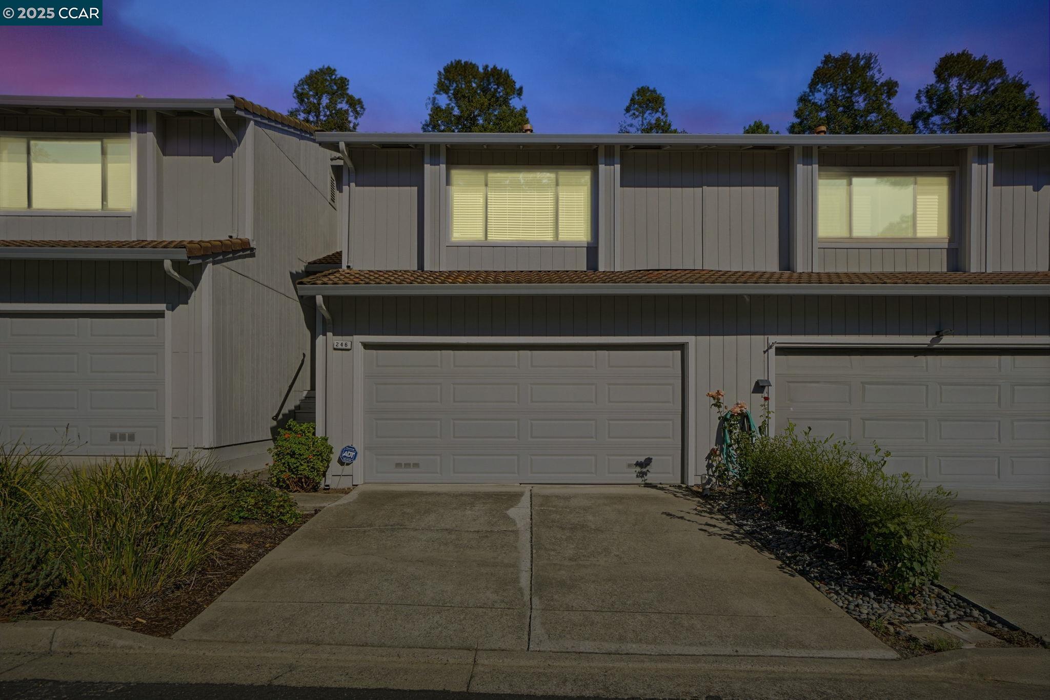 Photo #2: 41115420 Listing: Photo #2