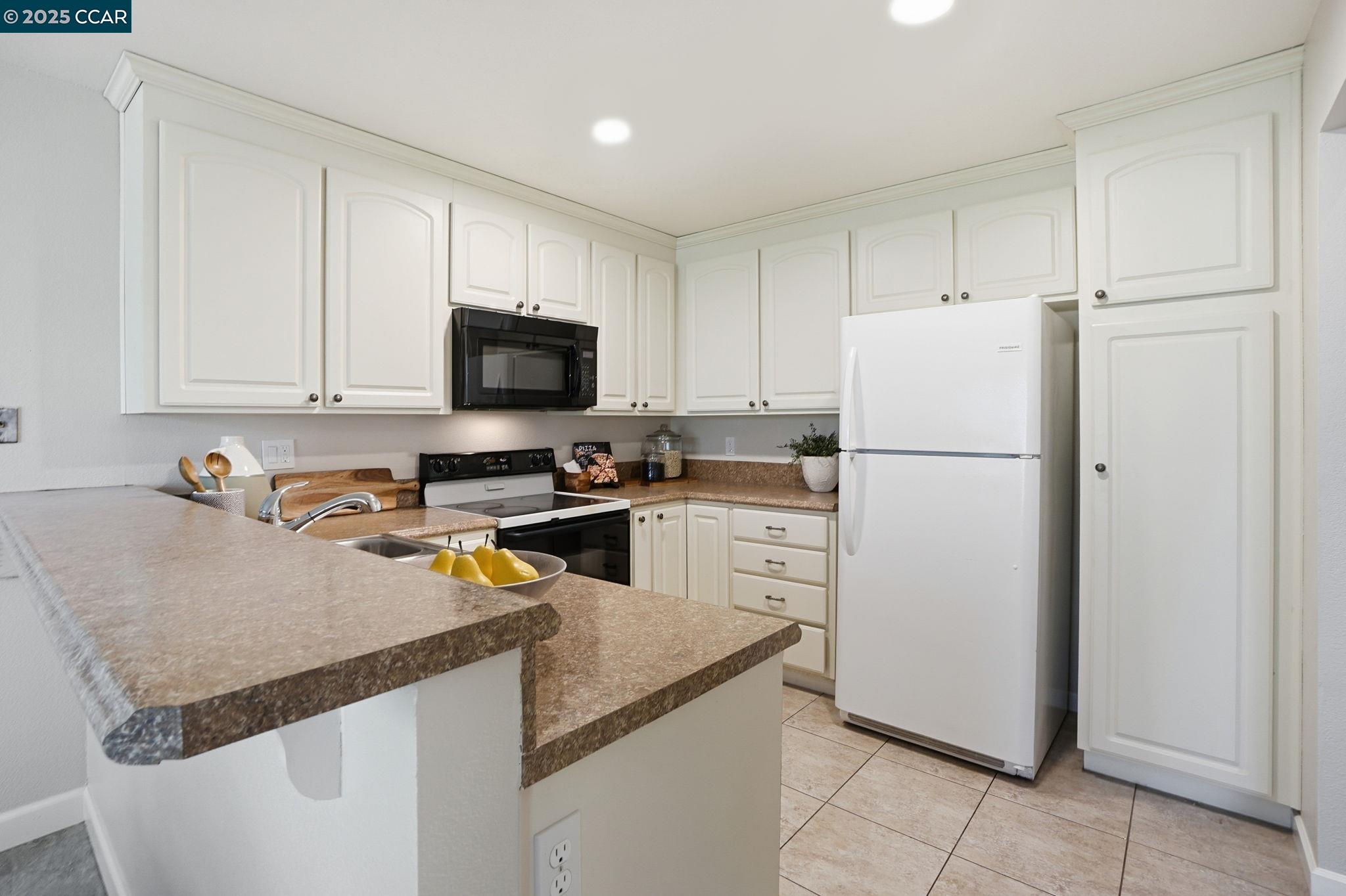 Photo #12: 41115420 Listing: Photo #12