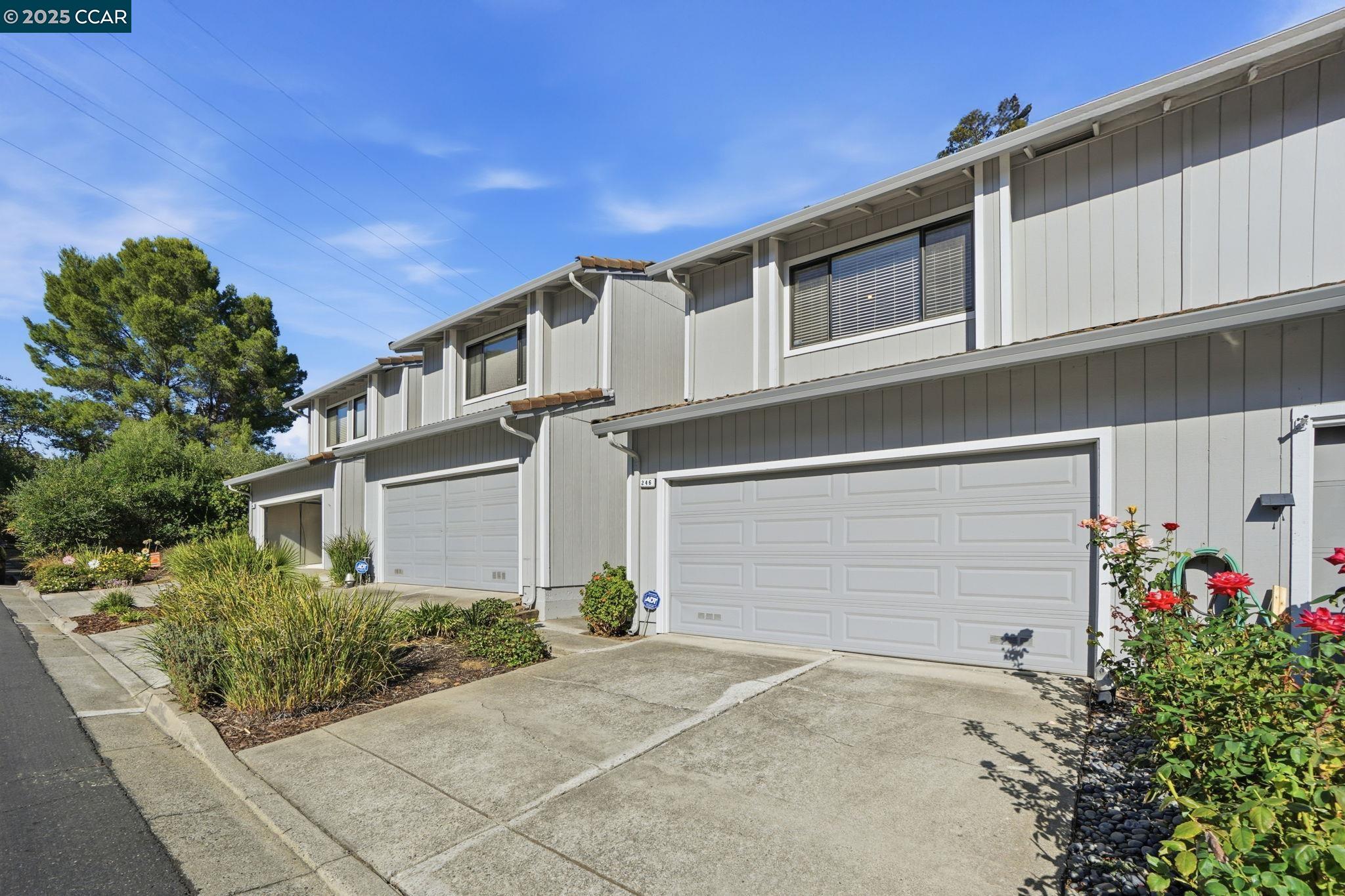 Photo #3: 41115420 Listing: Photo #3