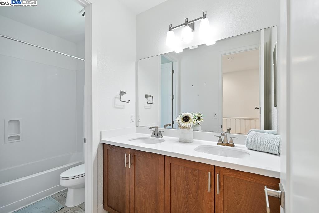 Detail Gallery Image 48 of 60 For 2100 Carbondale, Dublin,  CA 94568 - 3 Beds | 4 Baths