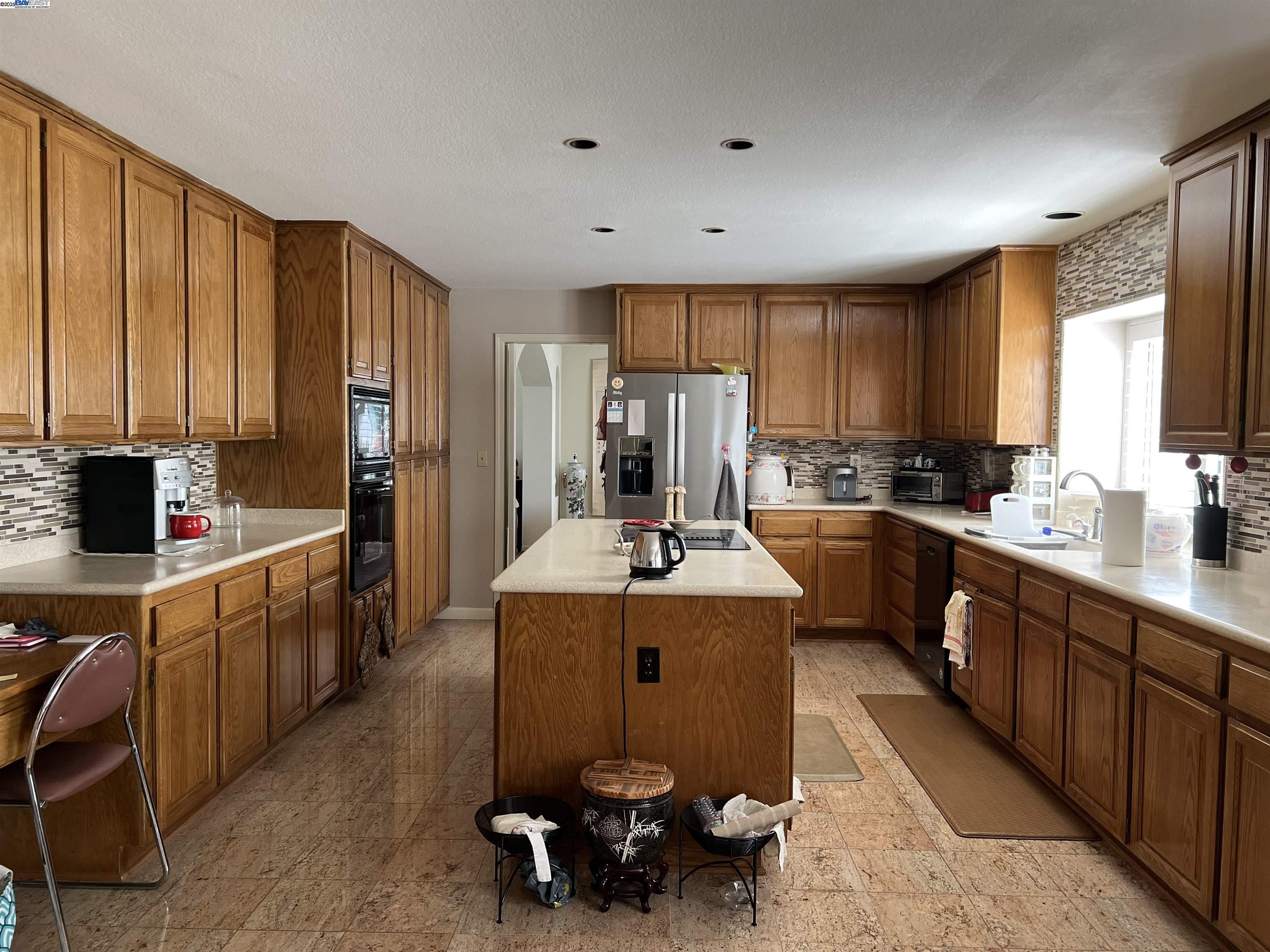 Detail Gallery Image 10 of 33 For 40743 Rainwater, Fremont,  CA 94539-3772 - 4 Beds | 2/1 Baths