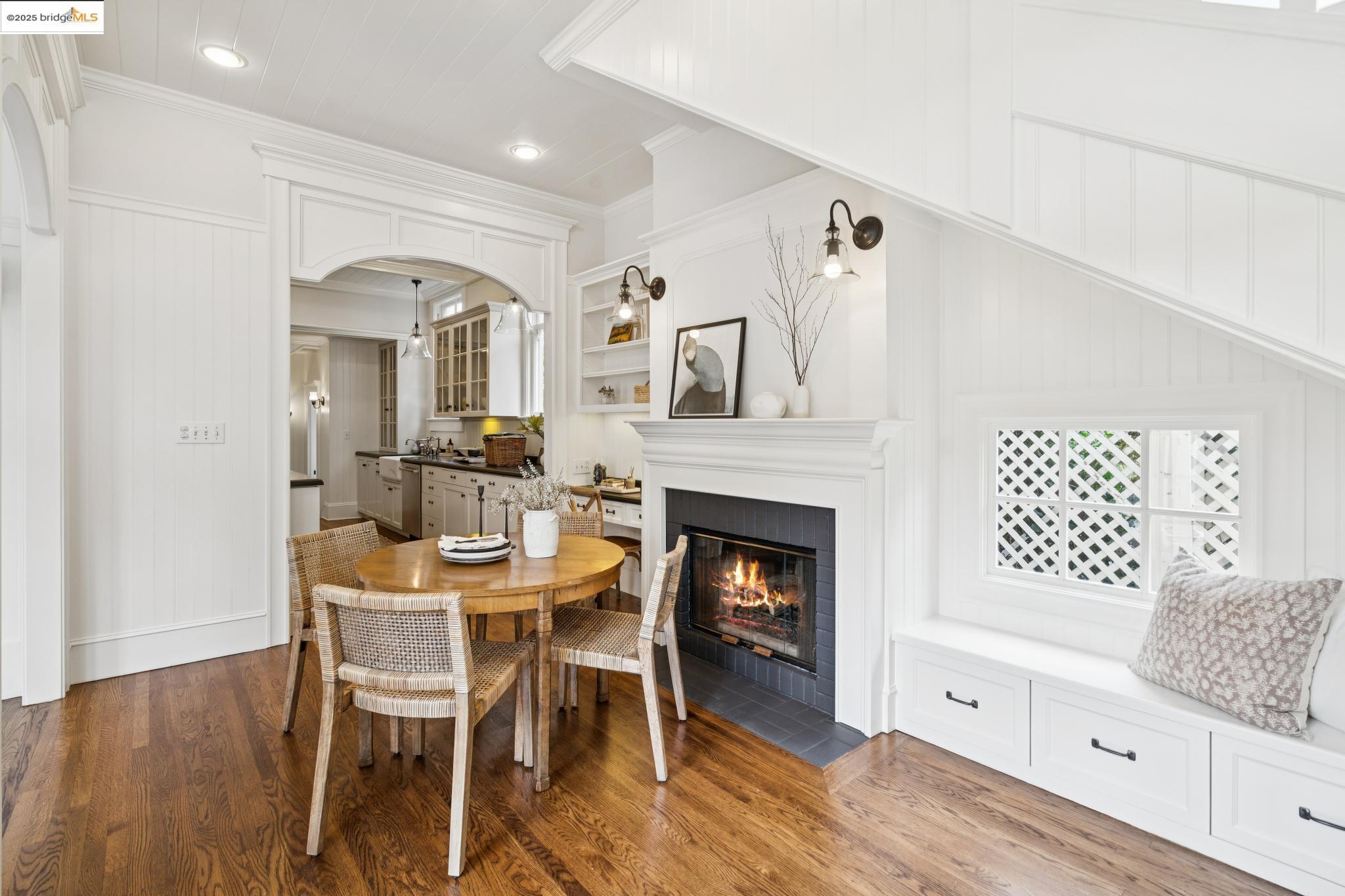 Detail Gallery Image 18 of 60 For 108 Hillside Avenue, Piedmont,  CA 94611 - 4 Beds | 3/1 Baths