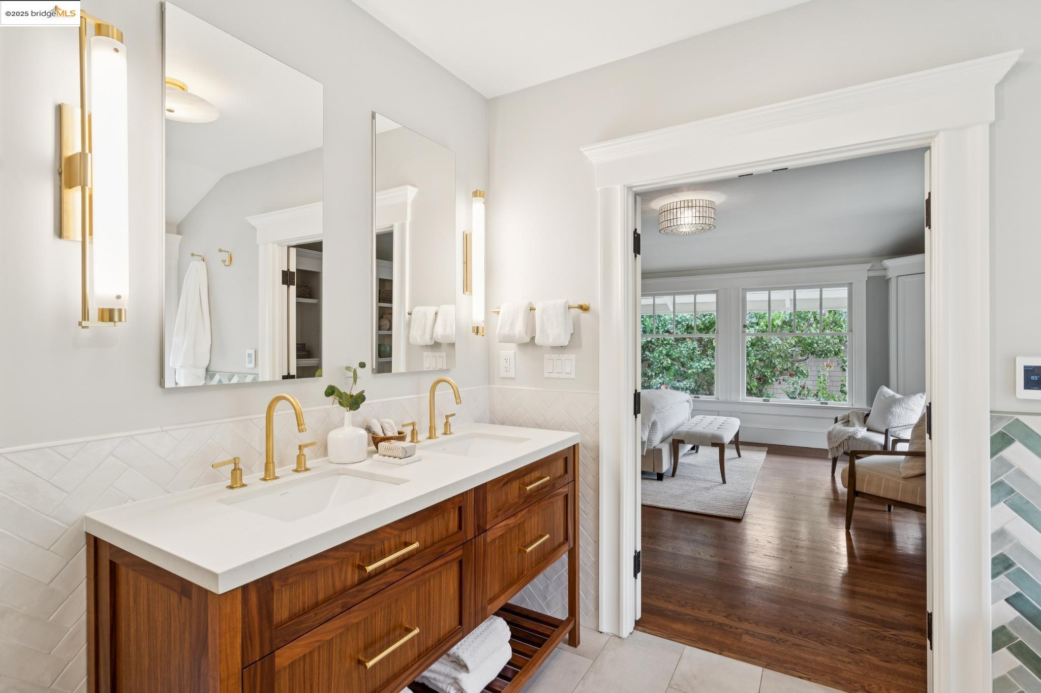 Detail Gallery Image 31 of 60 For 108 Hillside Avenue, Piedmont,  CA 94611 - 4 Beds | 3/1 Baths