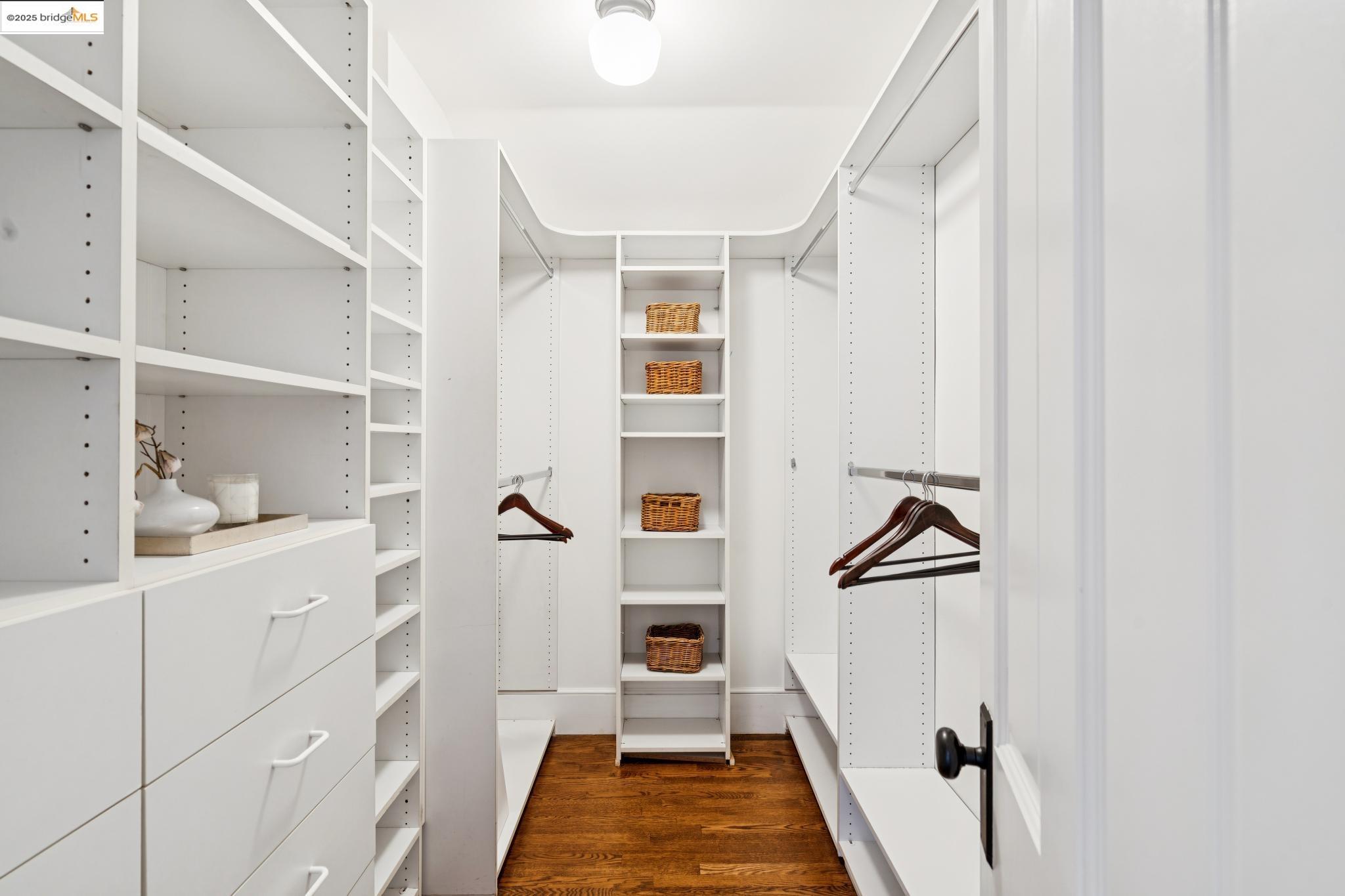 Detail Gallery Image 32 of 60 For 108 Hillside Avenue, Piedmont,  CA 94611 - 4 Beds | 3/1 Baths