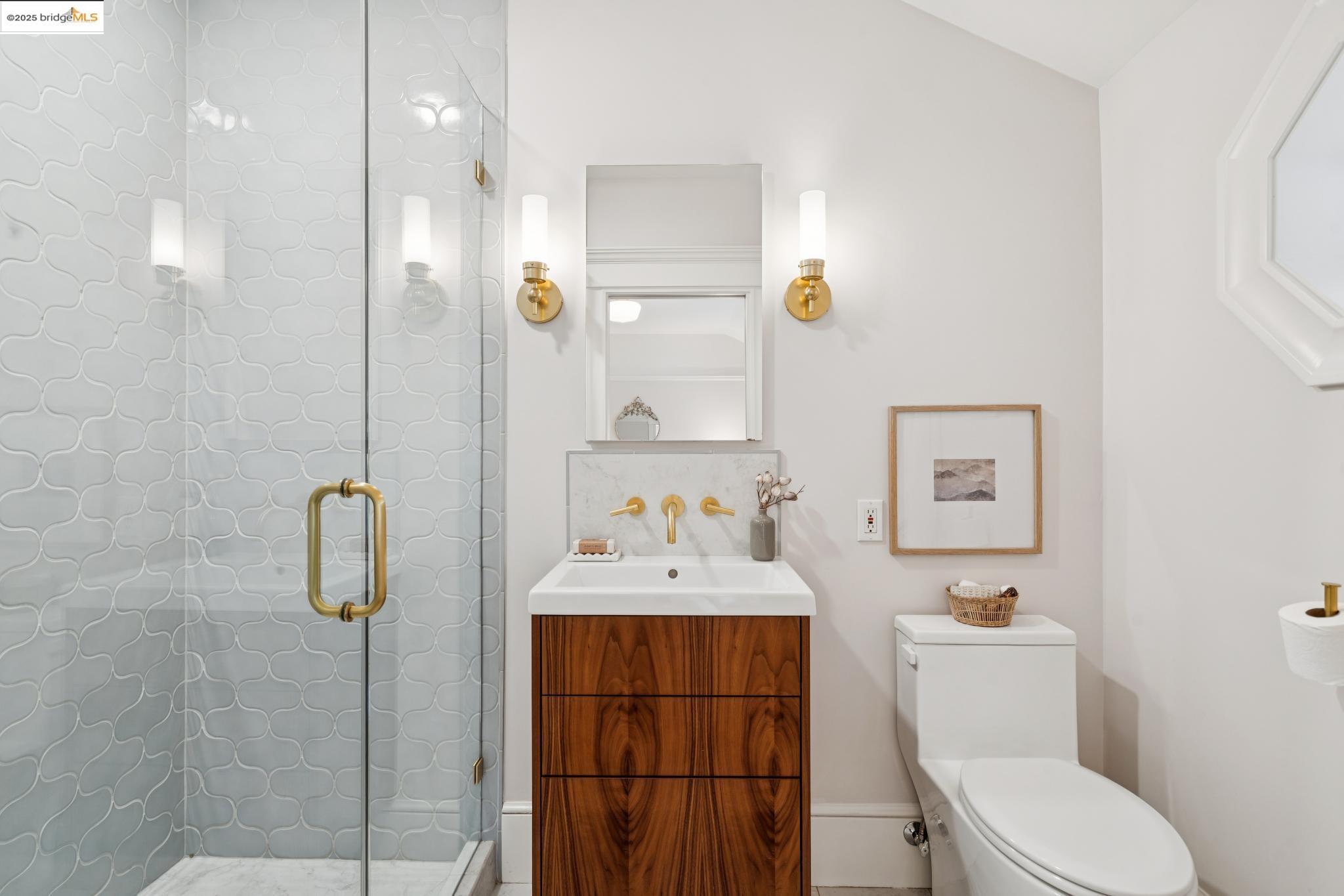 Detail Gallery Image 36 of 60 For 108 Hillside Avenue, Piedmont,  CA 94611 - 4 Beds | 3/1 Baths