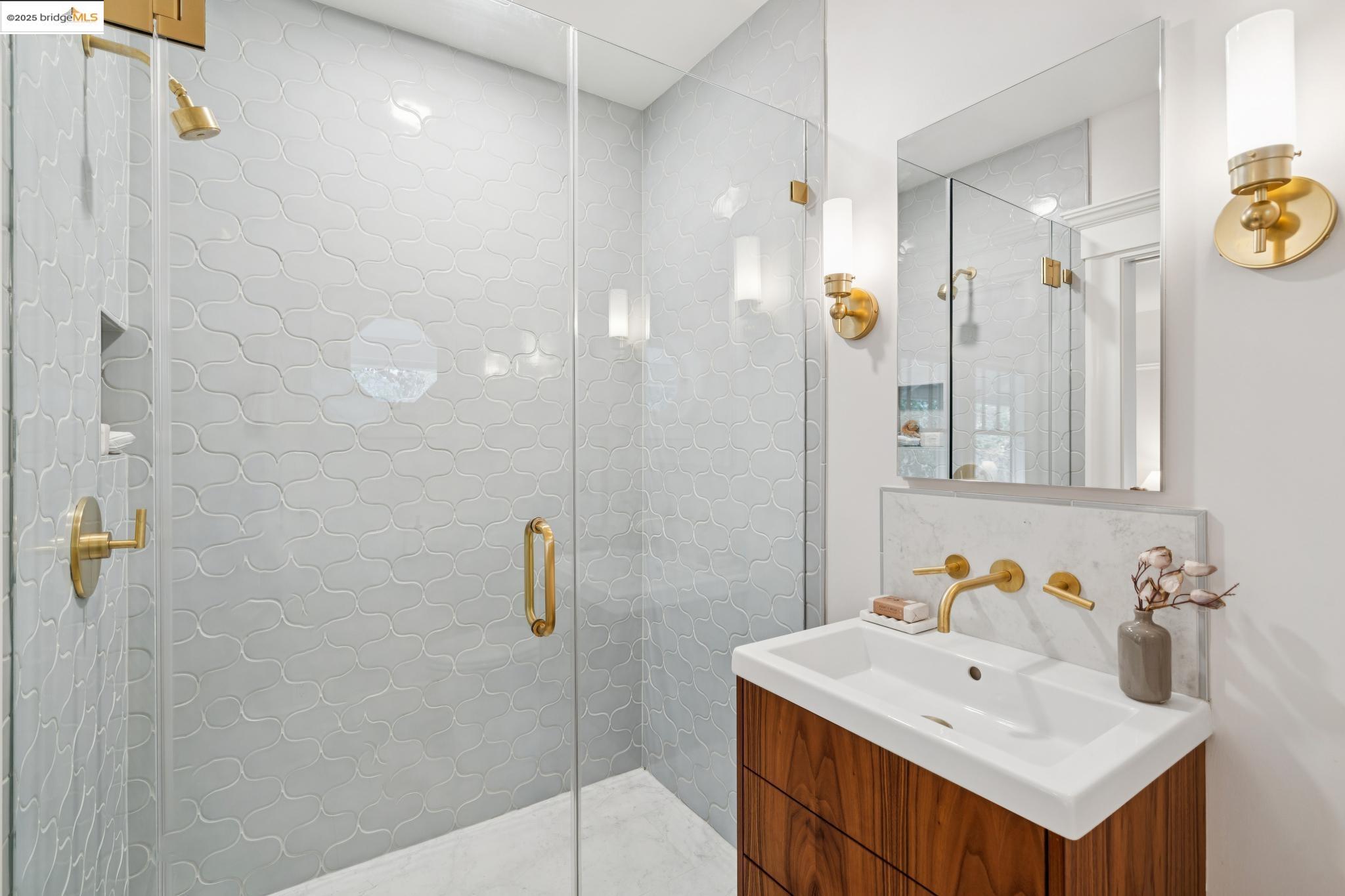 Detail Gallery Image 37 of 60 For 108 Hillside Avenue, Piedmont,  CA 94611 - 4 Beds | 3/1 Baths