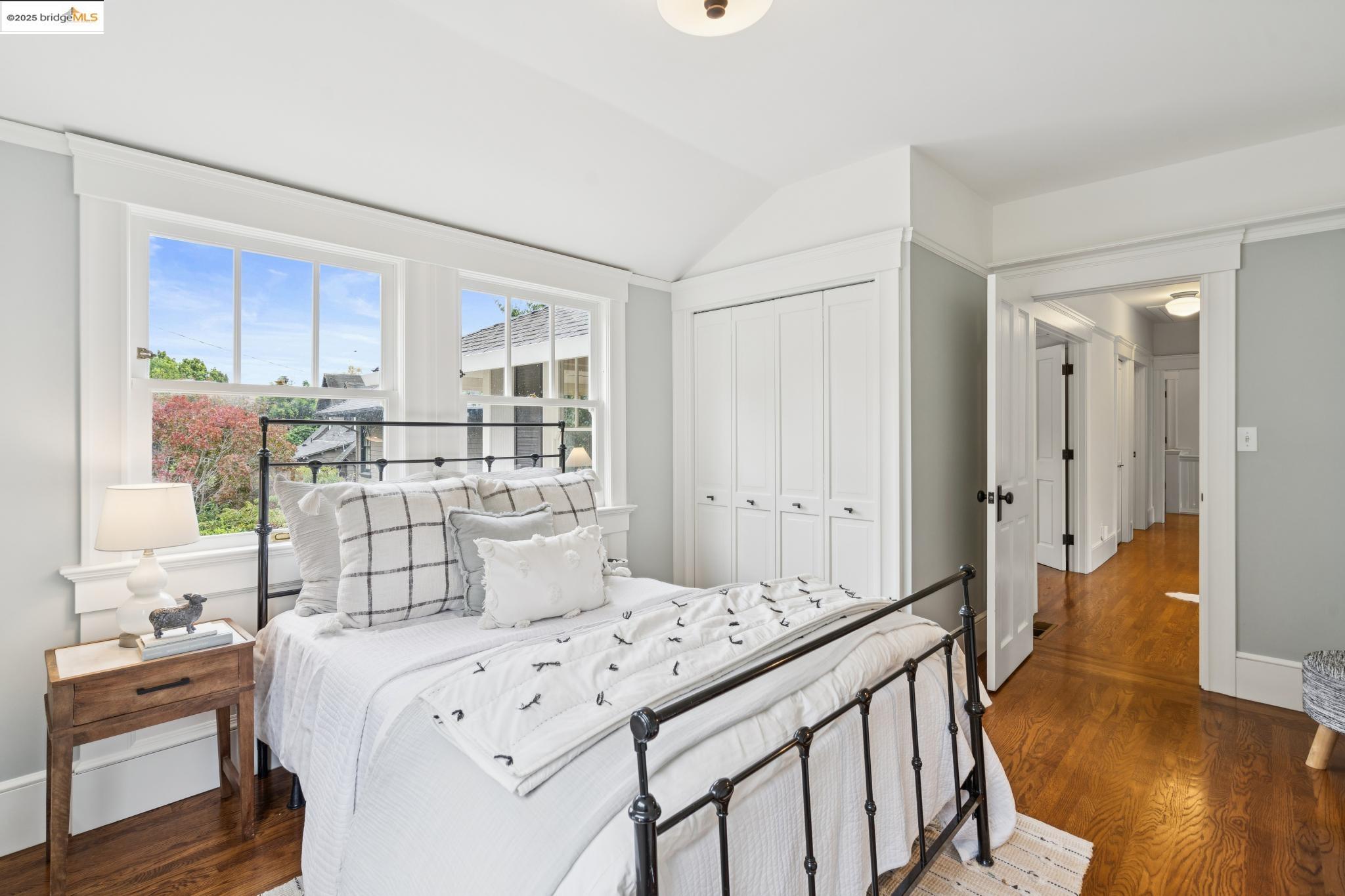 Detail Gallery Image 42 of 60 For 108 Hillside Avenue, Piedmont,  CA 94611 - 4 Beds | 3/1 Baths