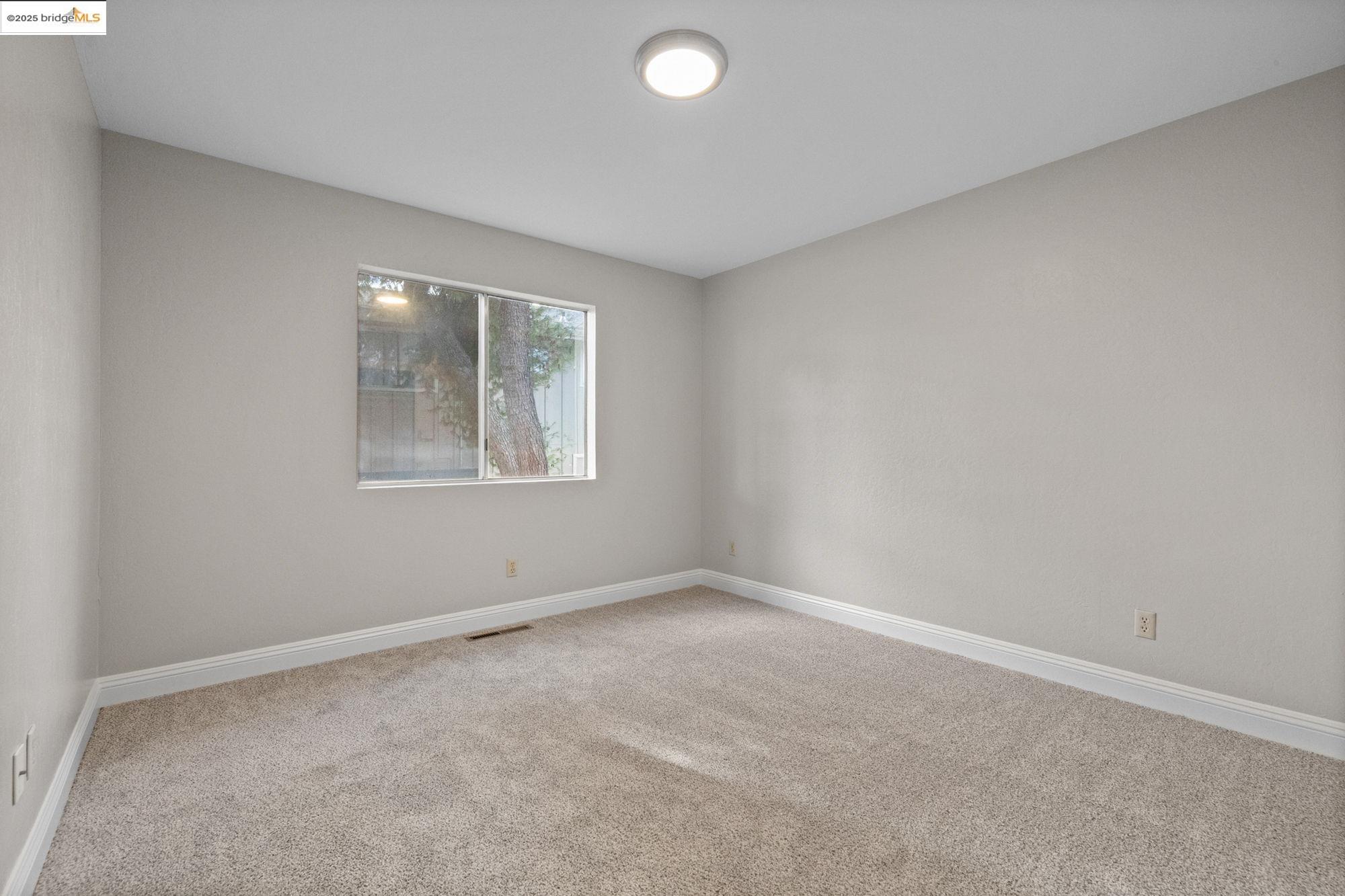 Detail Gallery Image 13 of 35 For 3571 Signal Hill Trl, Copperopolis,  CA 95228 - 3 Beds | 2 Baths
