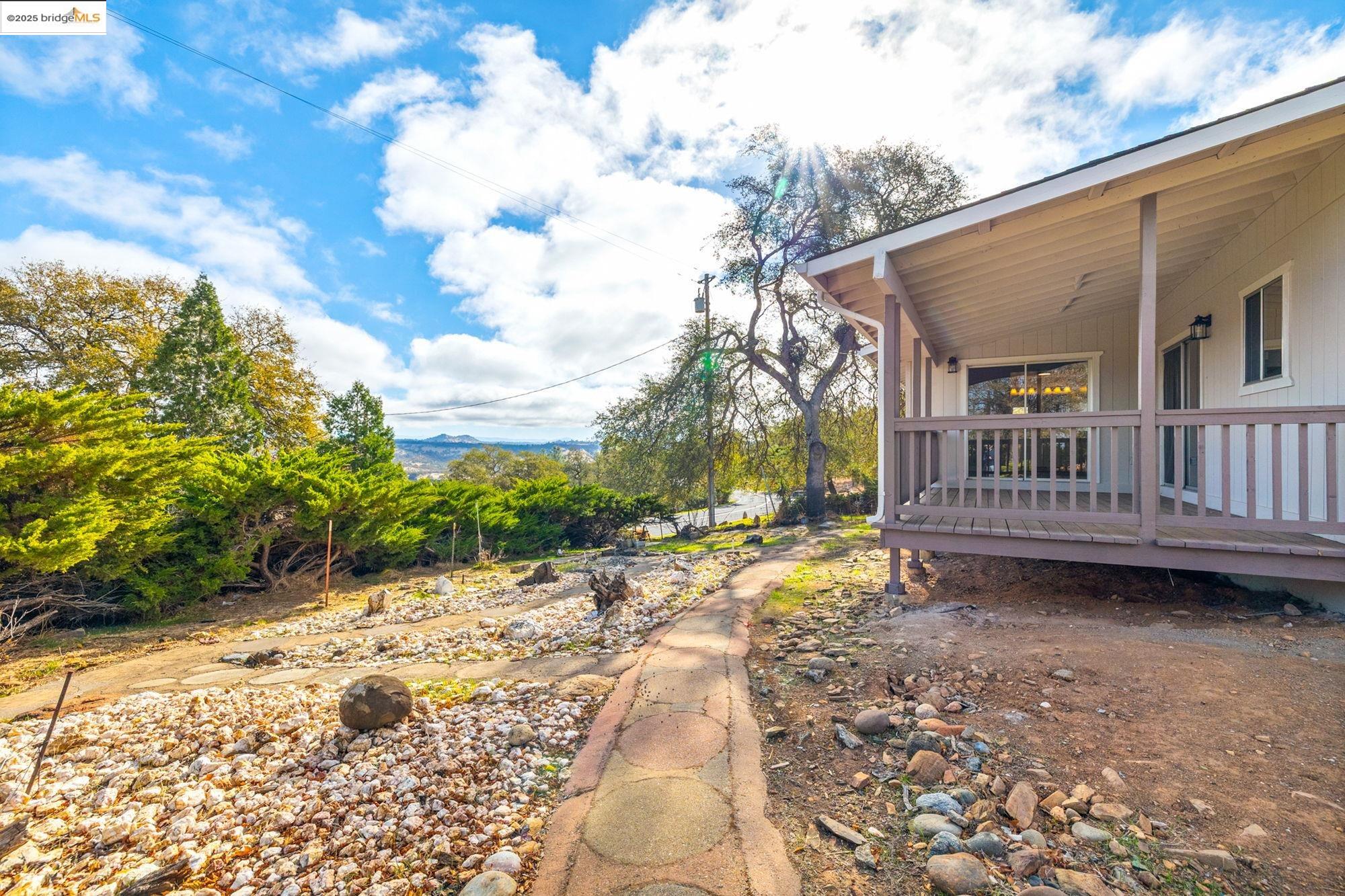 Detail Gallery Image 26 of 35 For 3571 Signal Hill Trl, Copperopolis,  CA 95228 - 3 Beds | 2 Baths