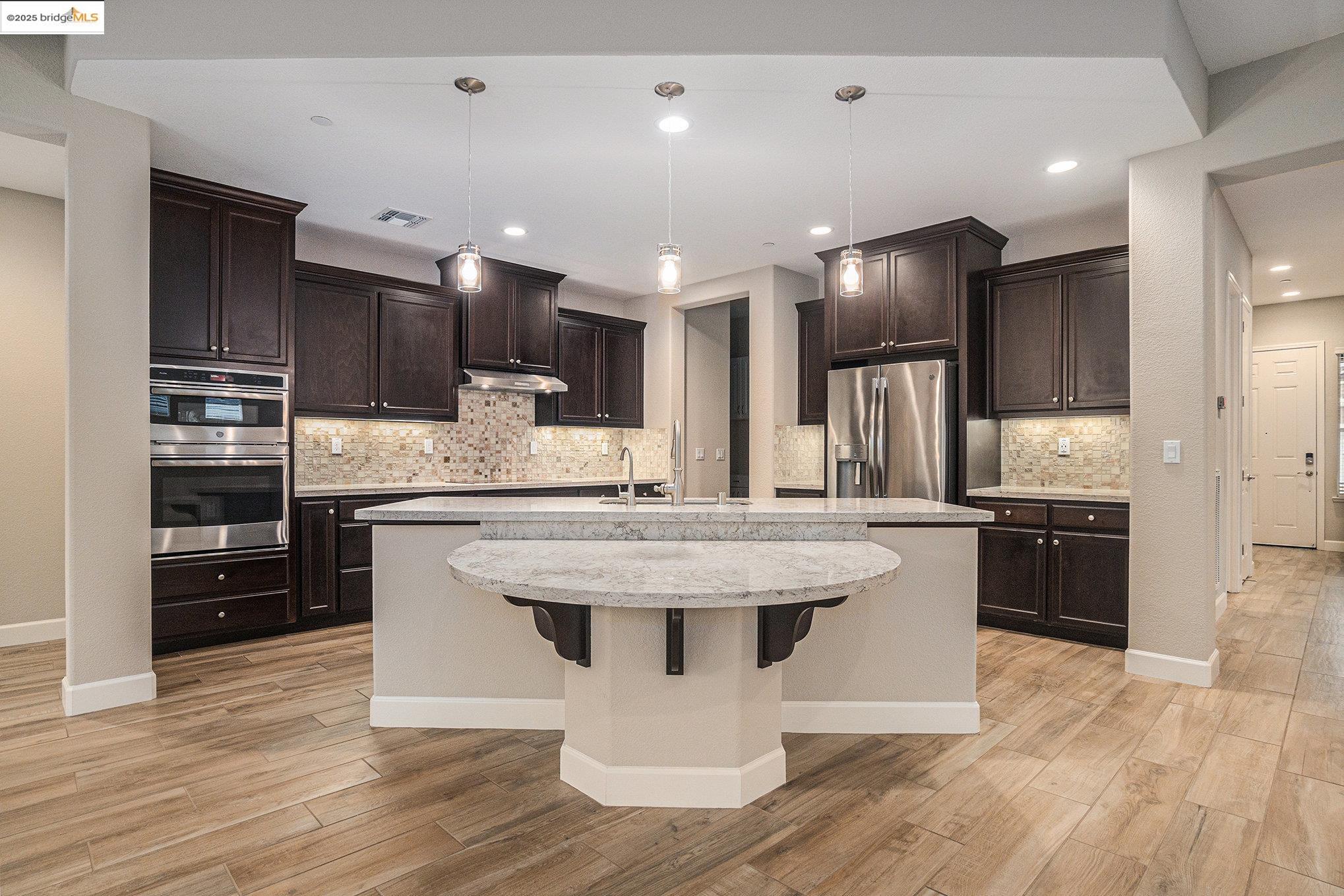 Detail Gallery Image 11 of 34 For 415 Pelican Pl, Rio Vista,  CA 94571 - 2 Beds | 2/1 Baths