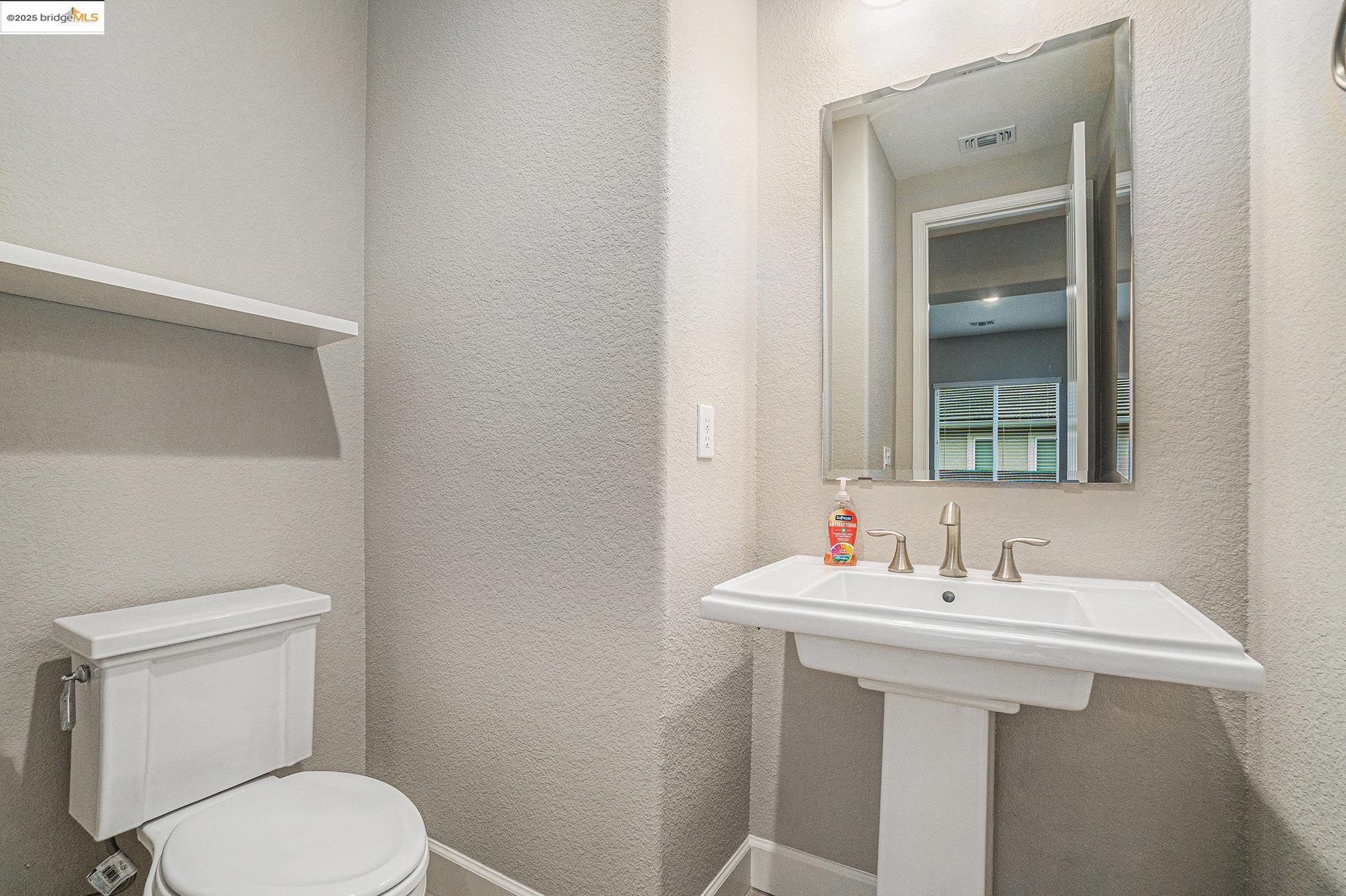 Detail Gallery Image 21 of 34 For 415 Pelican Pl, Rio Vista,  CA 94571 - 2 Beds | 2/1 Baths