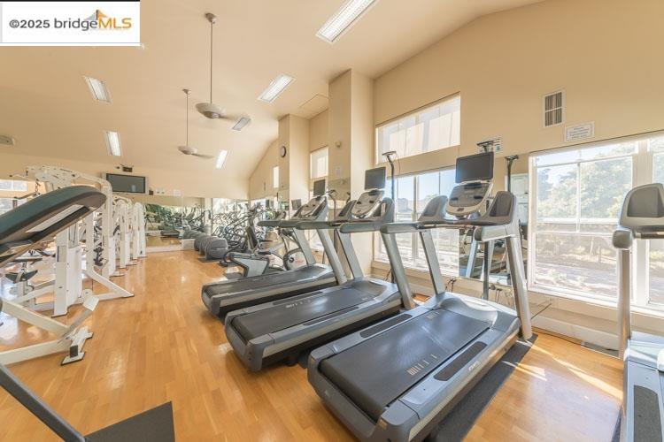 Detail Gallery Image 39 of 54 For 104 Marina Lakes Dr, Richmond,  CA 94804 - 1 Beds | 1 Baths