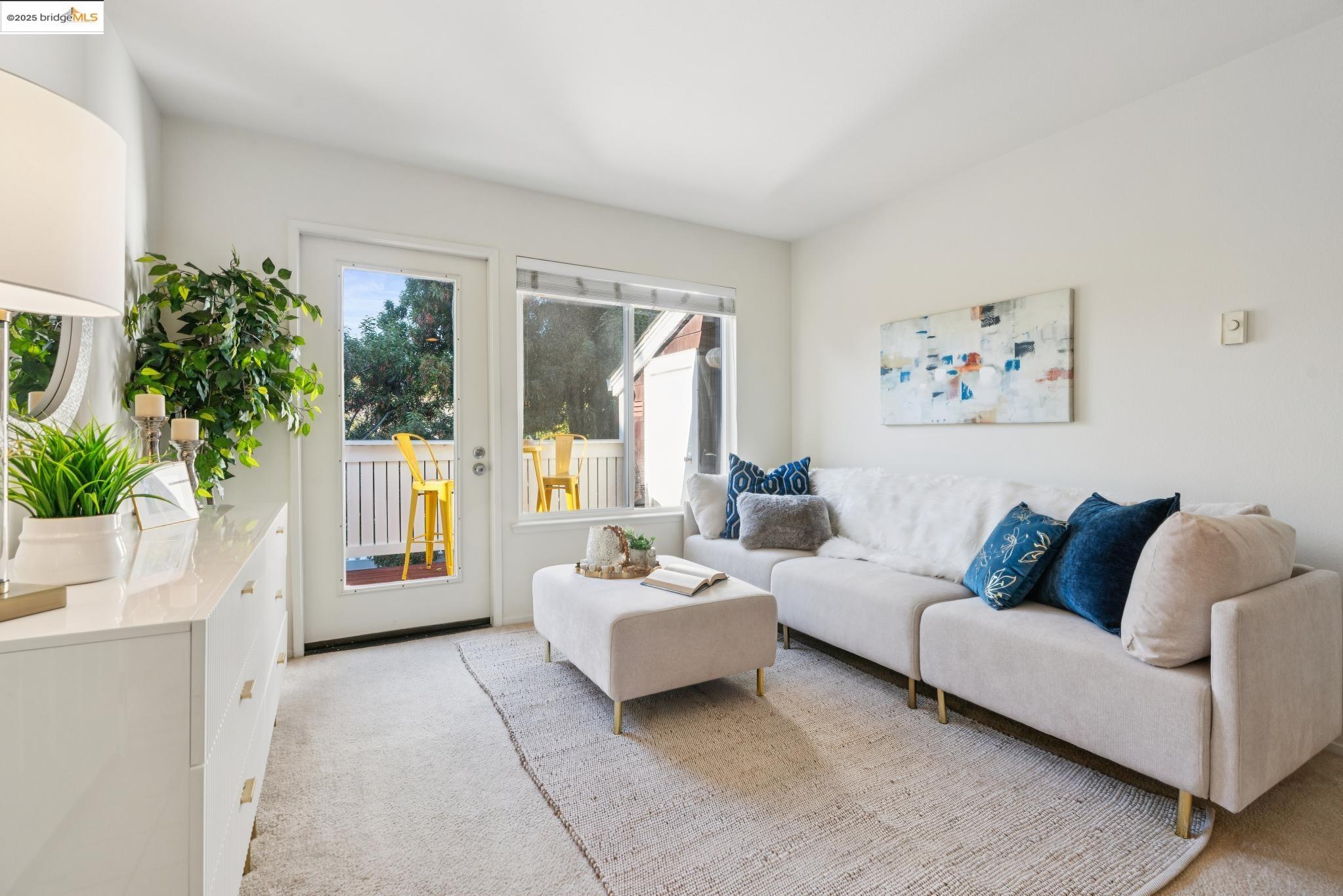 Detail Gallery Image 5 of 54 For 104 Marina Lakes Dr, Richmond,  CA 94804 - 1 Beds | 1 Baths