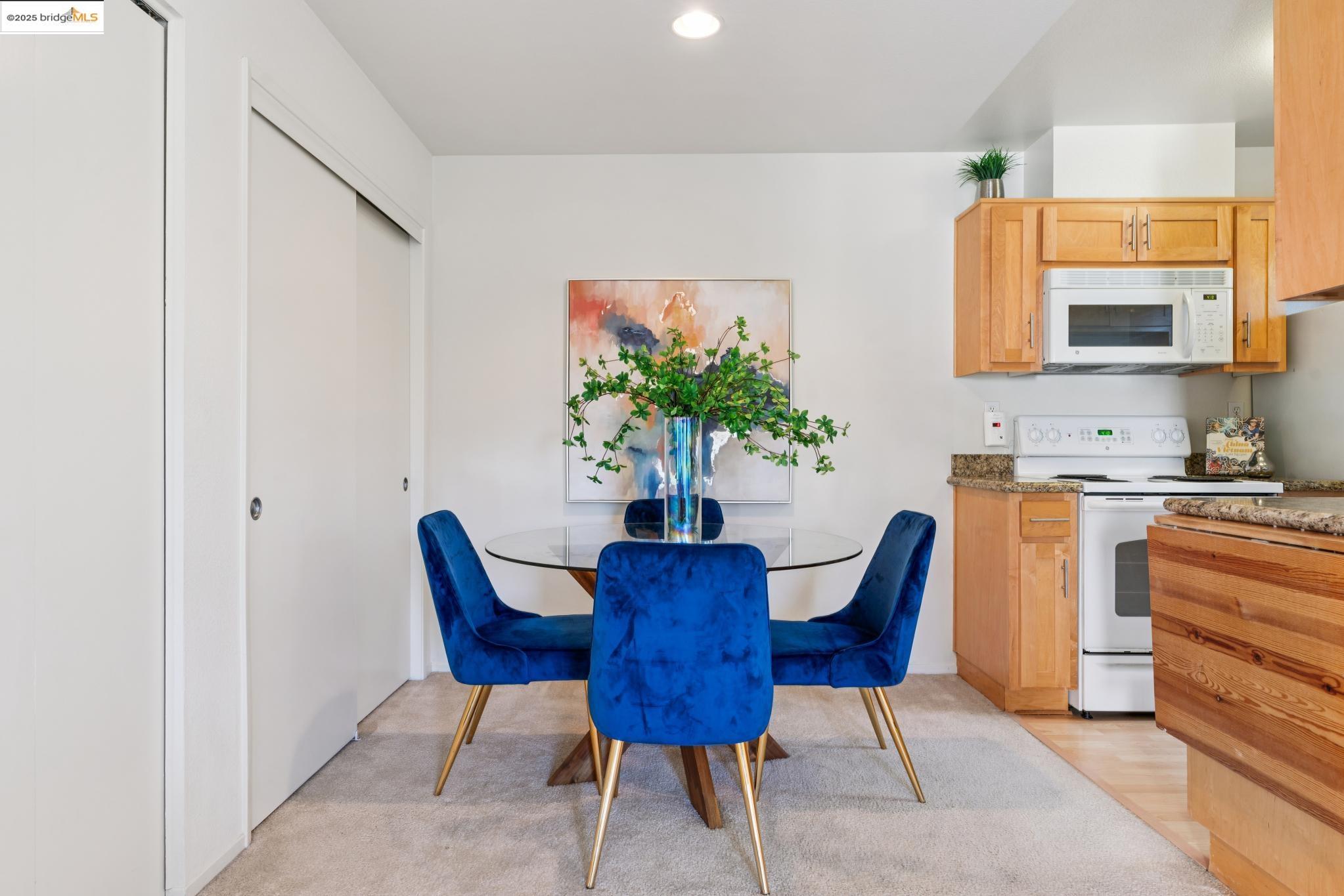 Detail Gallery Image 10 of 54 For 104 Marina Lakes Dr, Richmond,  CA 94804 - 1 Beds | 1 Baths