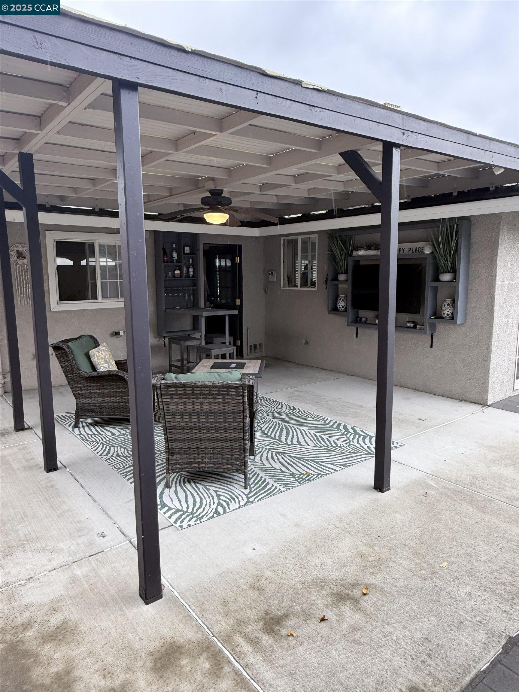 Detail Gallery Image 25 of 38 For 2085 Sherman Dr, Pleasant Hill,  CA 94523 - 3 Beds | 1 Baths