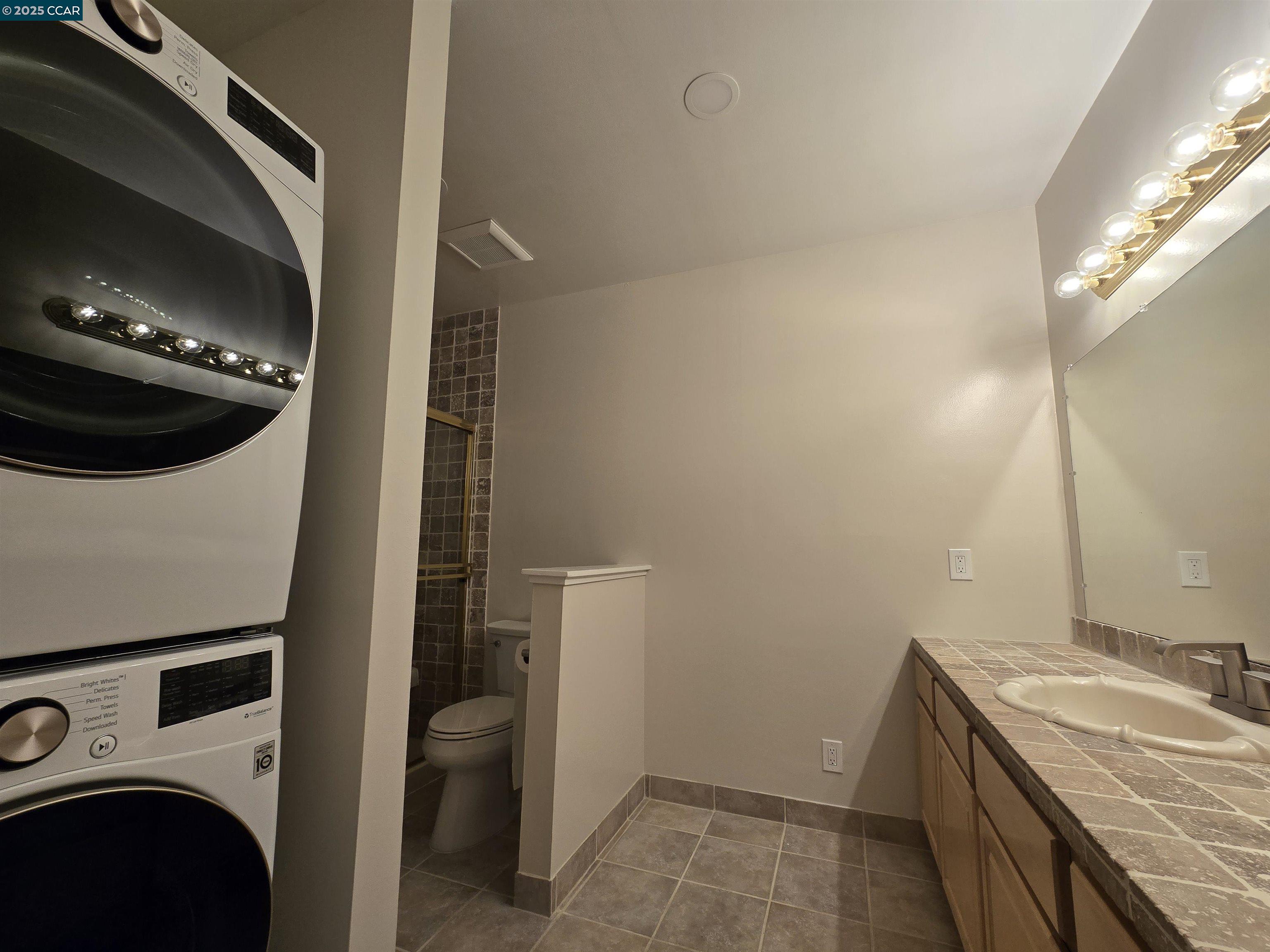 Detail Gallery Image 14 of 17 For 1964 Ascot, Moraga,  CA 94556 - 2 Beds | 1/1 Baths