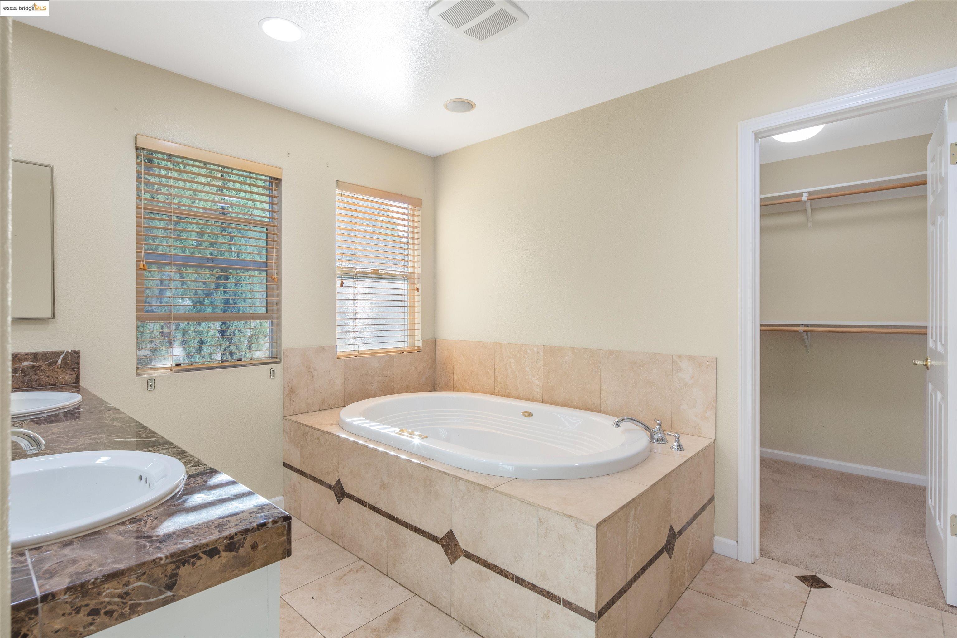 Detail Gallery Image 23 of 50 For 4437 Buckskin Dr, Antioch,  CA 94531 - 5 Beds | 3 Baths