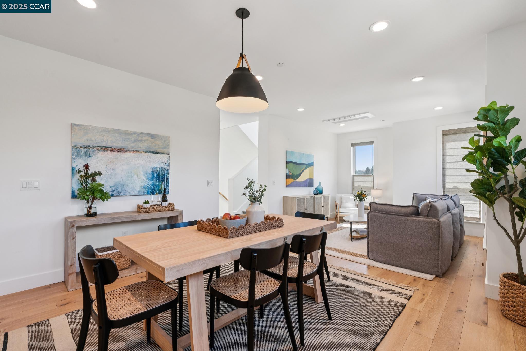 Detail Gallery Image 13 of 41 For 900 Brown Ave, Lafayette,  CA 94549 - 2 Beds | 2/1 Baths