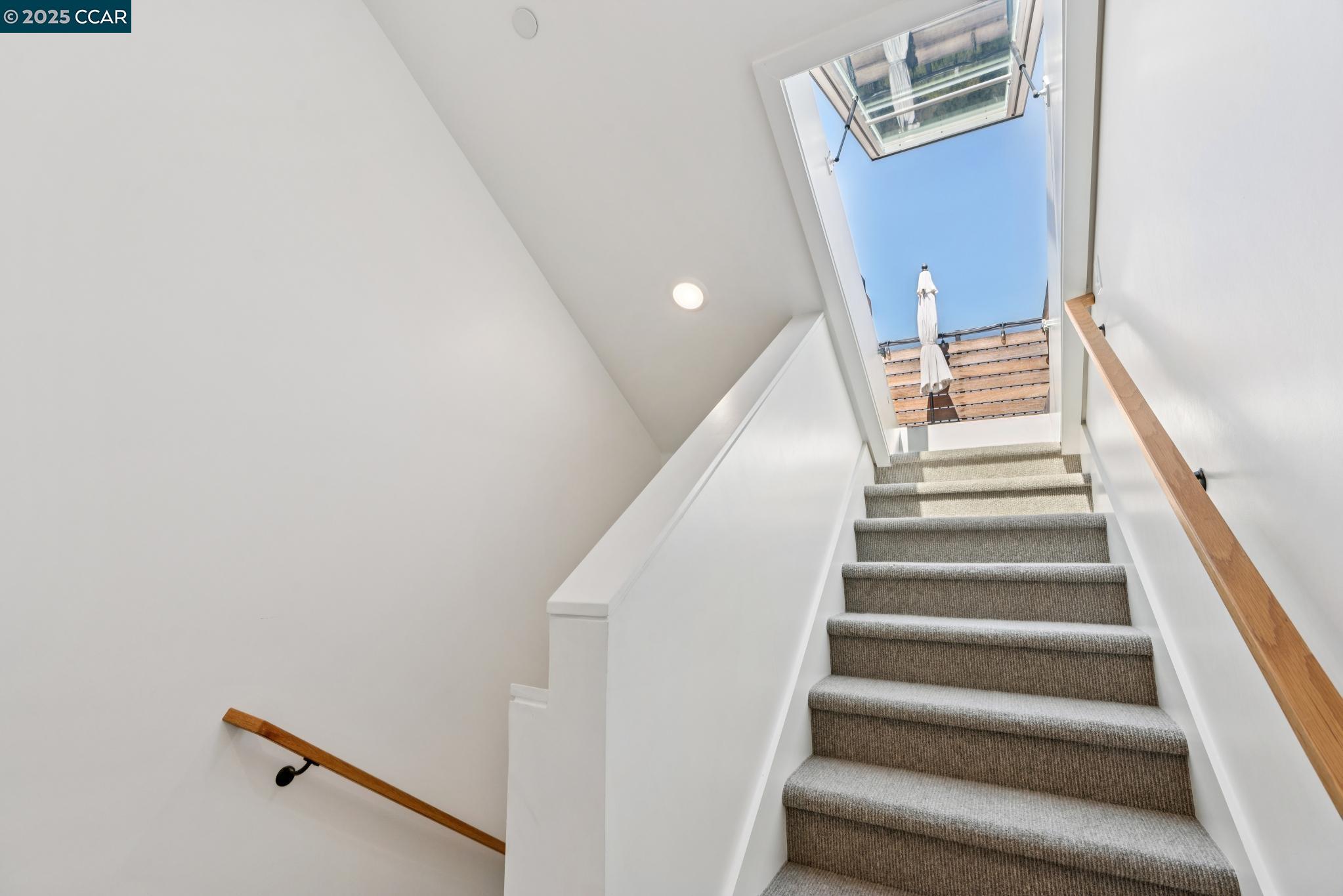 Detail Gallery Image 27 of 41 For 900 Brown Ave, Lafayette,  CA 94549 - 2 Beds | 2/1 Baths