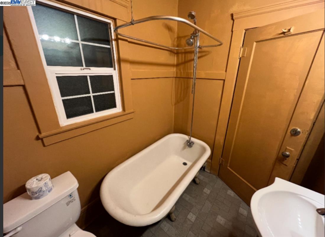 Detail Gallery Image 18 of 19 For 231 E 5th St, Stockton,  CA 95206 - – Beds | – Baths