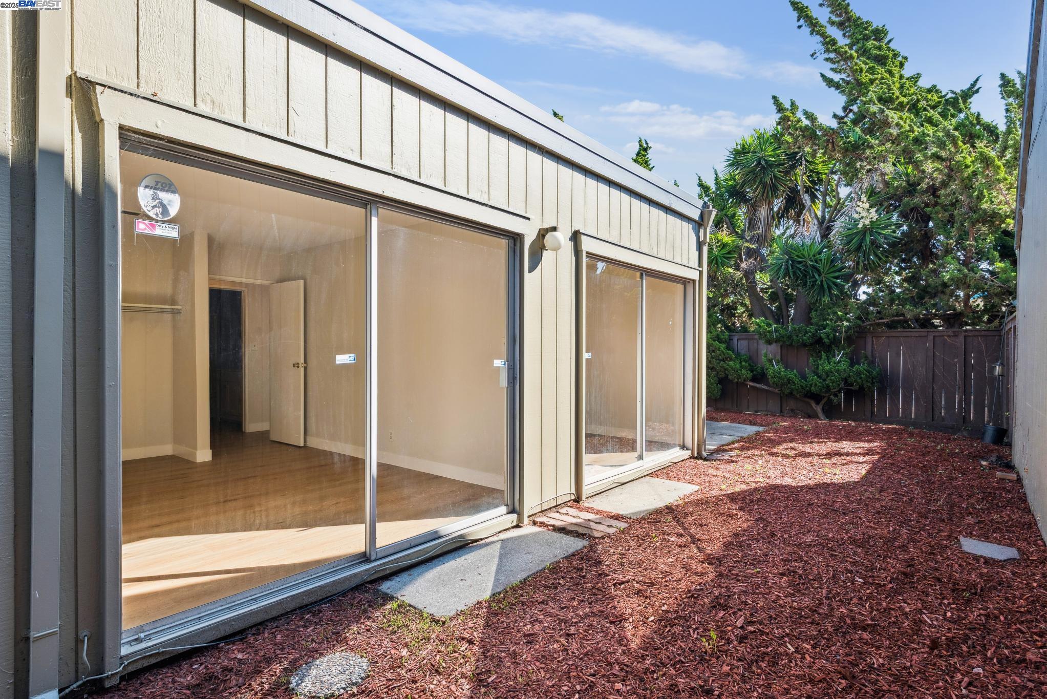 Detail Gallery Image 41 of 60 For 1042 Mangrove Ln, Alameda,  CA 94502 - 3 Beds | 2 Baths