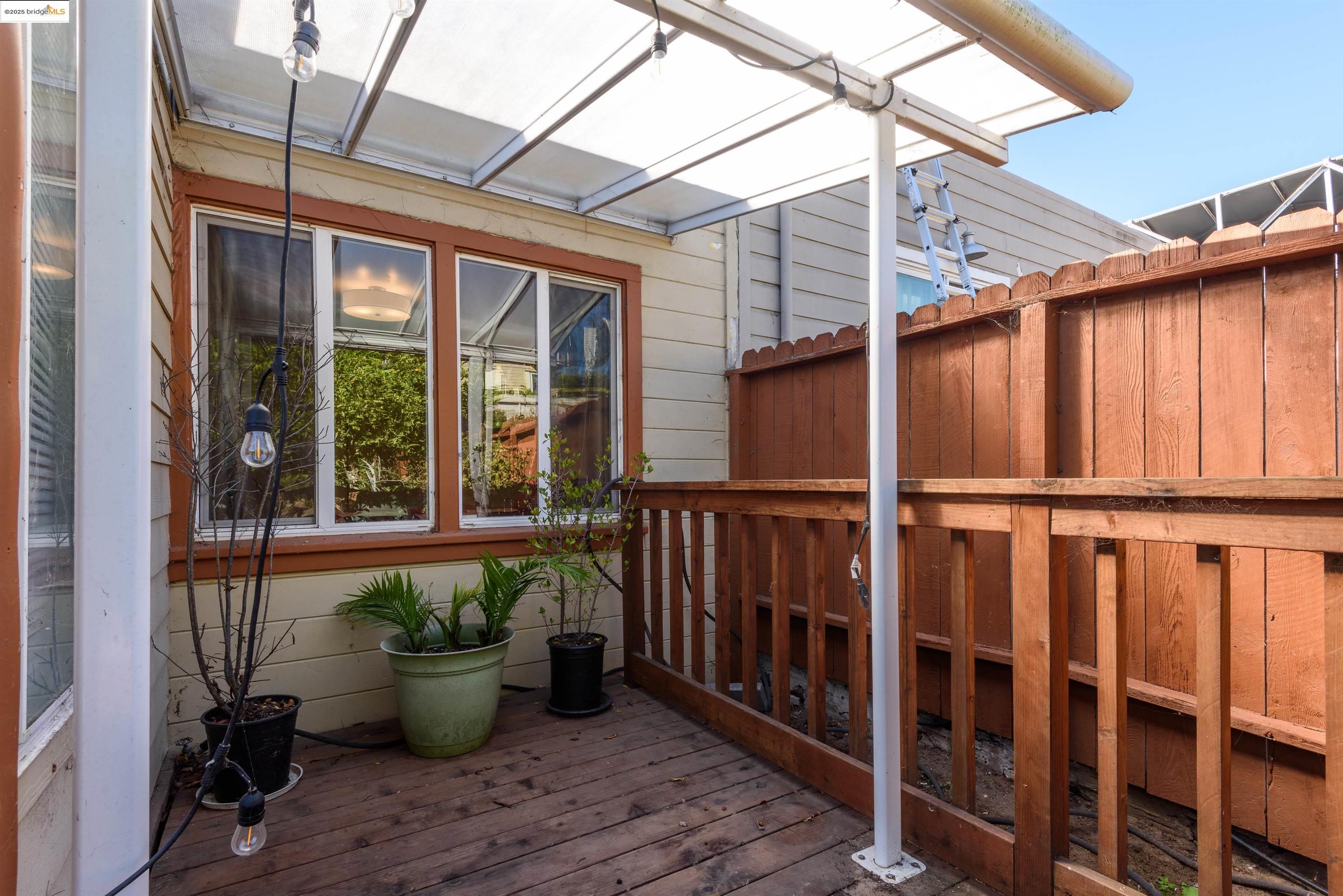 Detail Gallery Image 19 of 22 For 550 Leland Ave, San Francisco,  CA 94134 - 2 Beds | 1 Baths