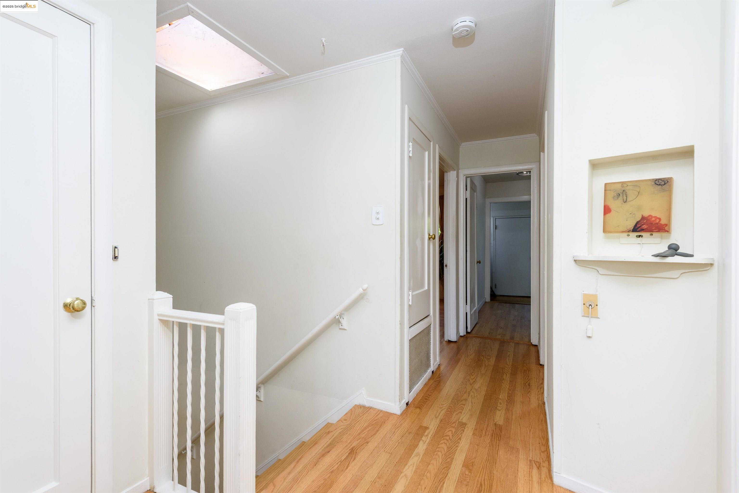 Detail Gallery Image 6 of 22 For 550 Leland Ave, San Francisco,  CA 94134 - 2 Beds | 1 Baths