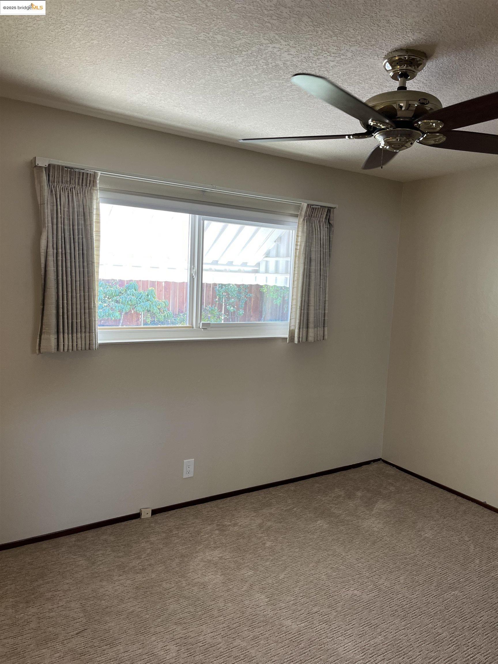 Detail Gallery Image 20 of 29 For 941 Kittery Way, Pinole,  CA 94564 - 4 Beds | 2 Baths