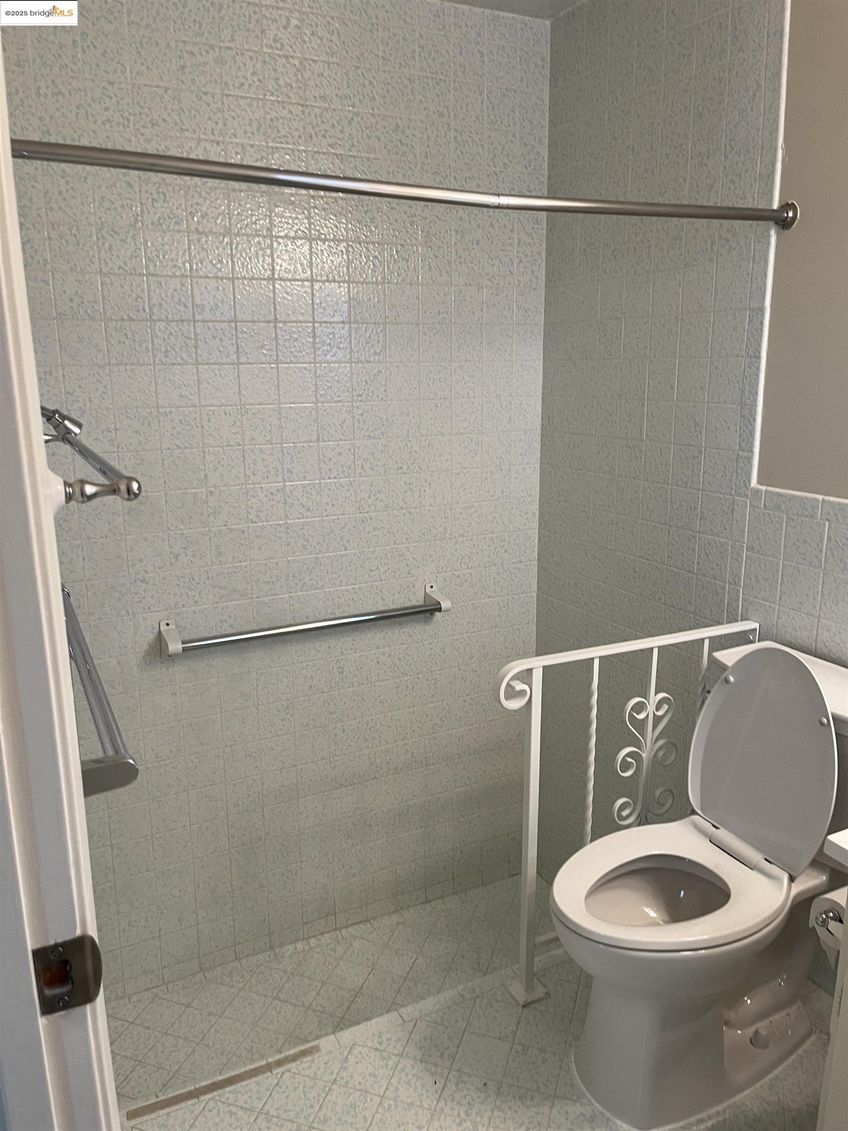 Detail Gallery Image 22 of 29 For 941 Kittery Way, Pinole,  CA 94564 - 4 Beds | 2 Baths