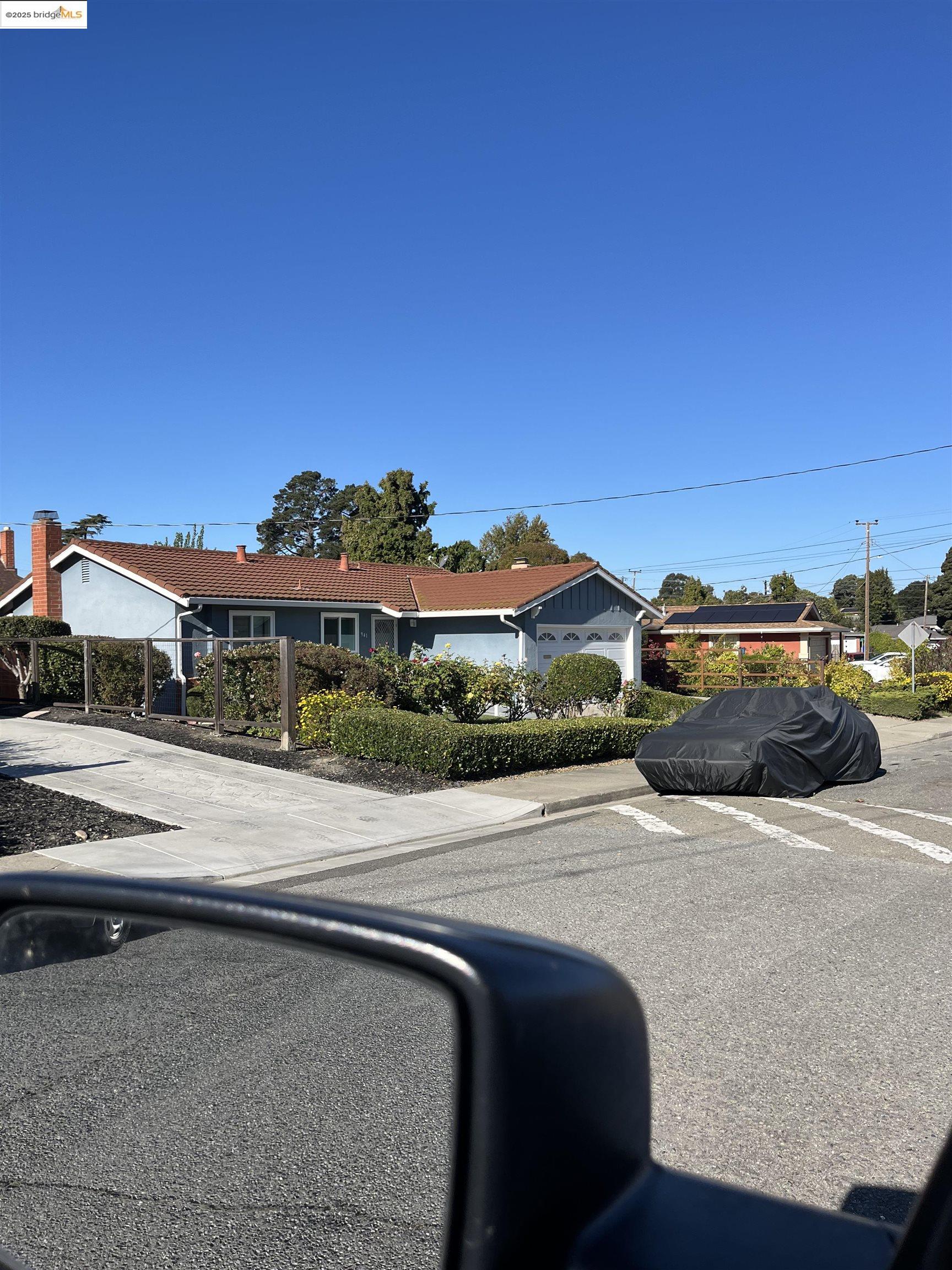 Detail Gallery Image 4 of 29 For 941 Kittery Way, Pinole,  CA 94564 - 4 Beds | 2 Baths