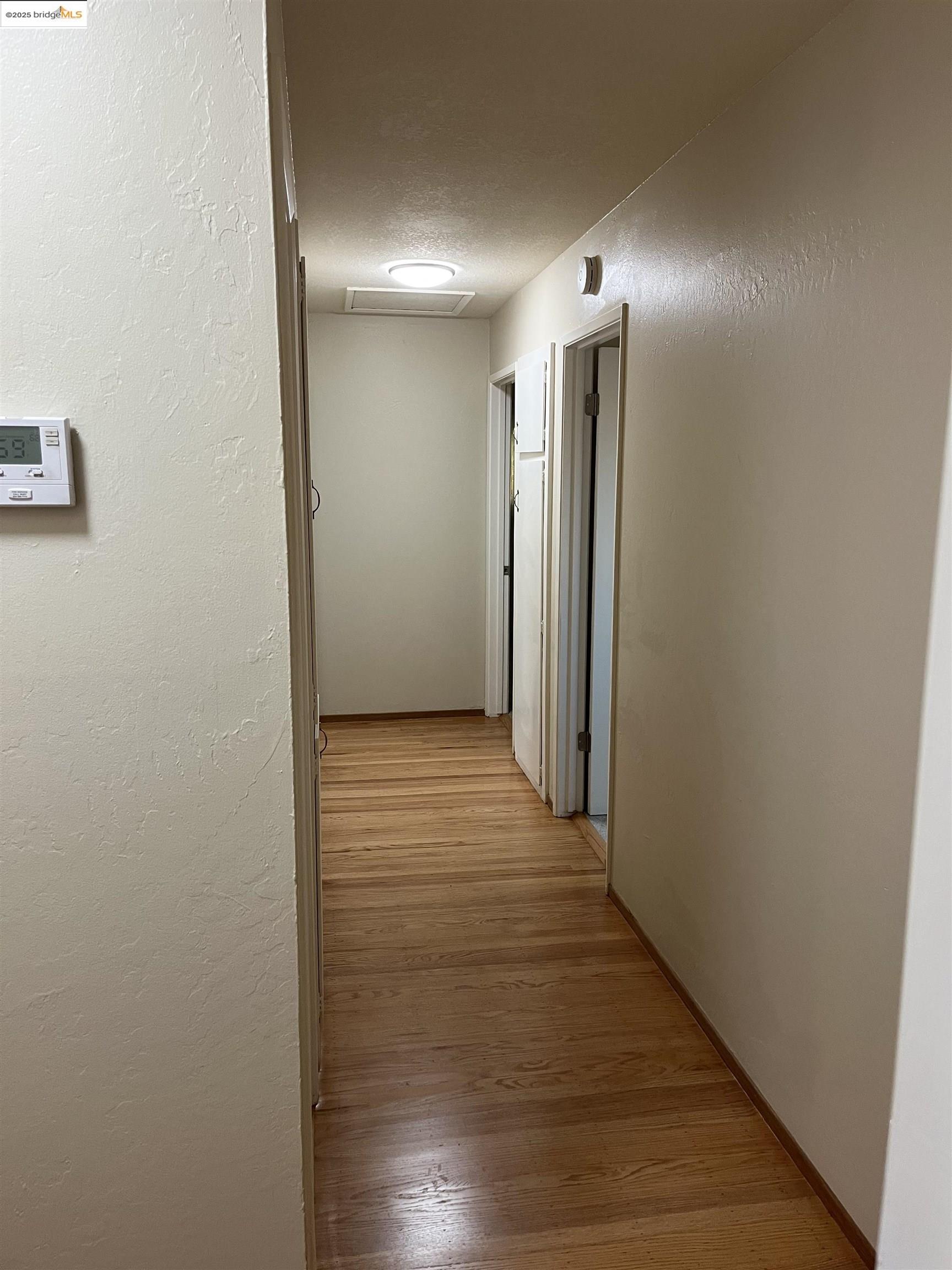 Detail Gallery Image 8 of 29 For 941 Kittery Way, Pinole,  CA 94564 - 4 Beds | 2 Baths