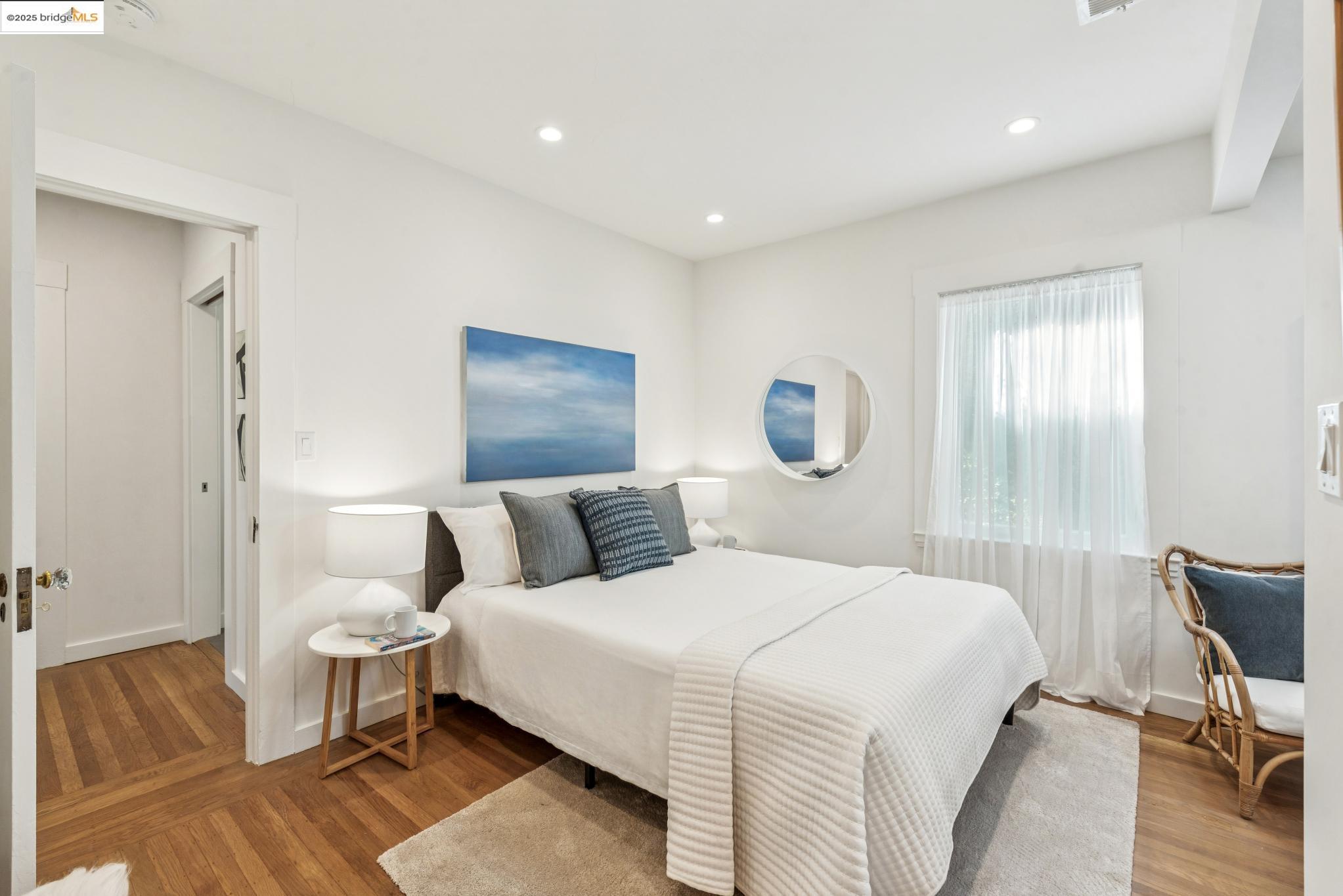 Detail Gallery Image 27 of 49 For 468 60th St, Oakland,  CA 94609 - 2 Beds | 2 Baths